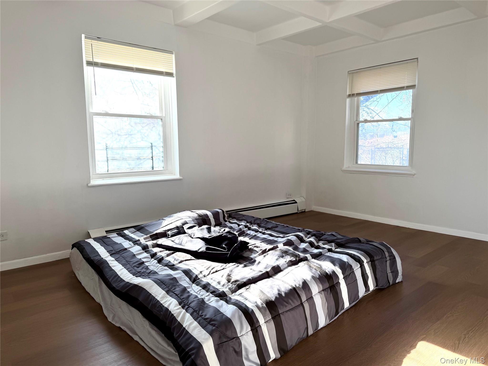 147-53 Grand Central Parkway 1 Briarwood Briarwood, NY 11435