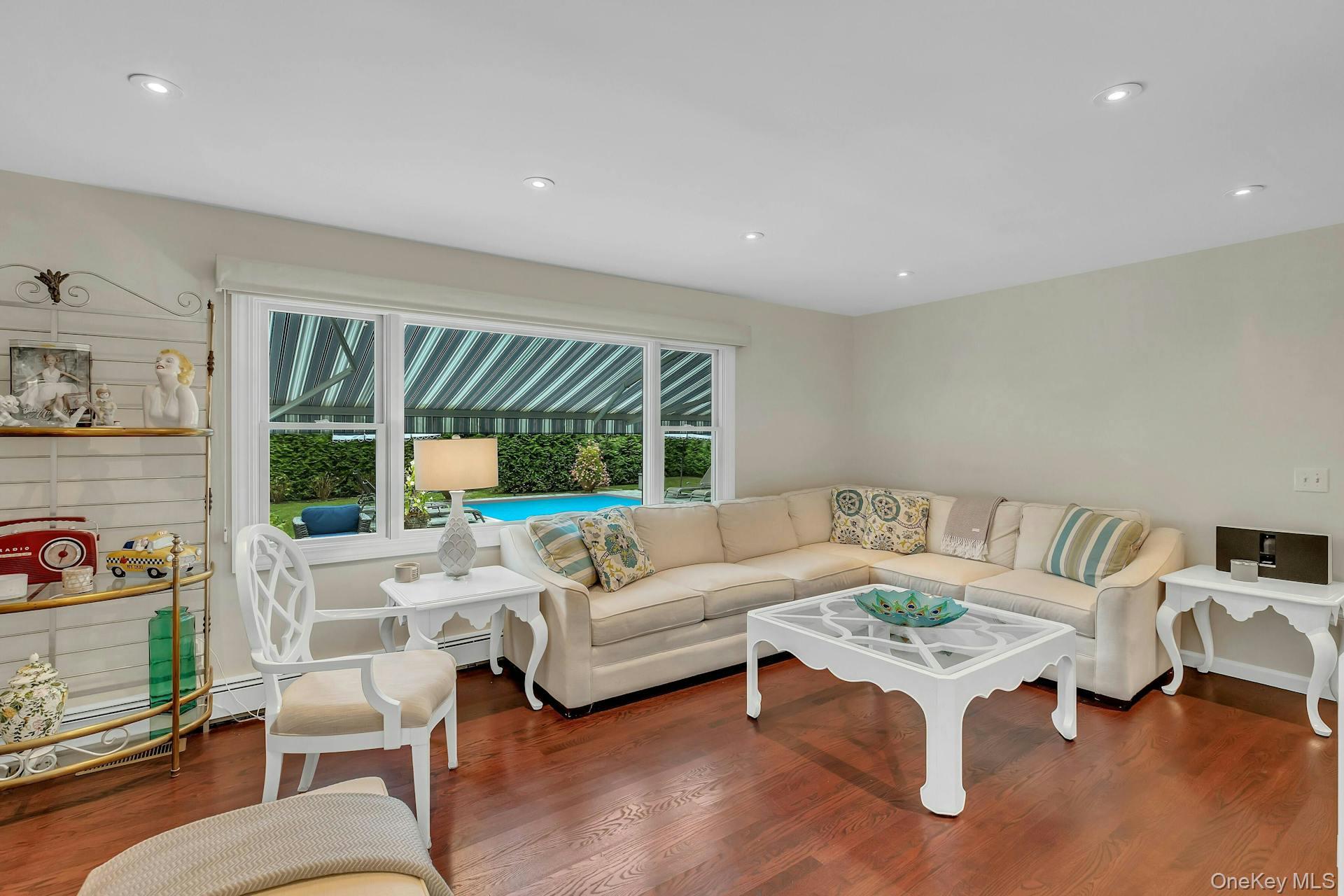 17 Lovell Road Hampton Bays Hampton Bays, NY 11946