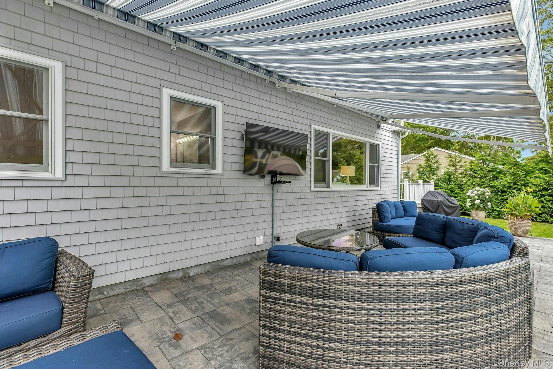 17 Lovell Road Hampton Bays Hampton Bays, NY 11946