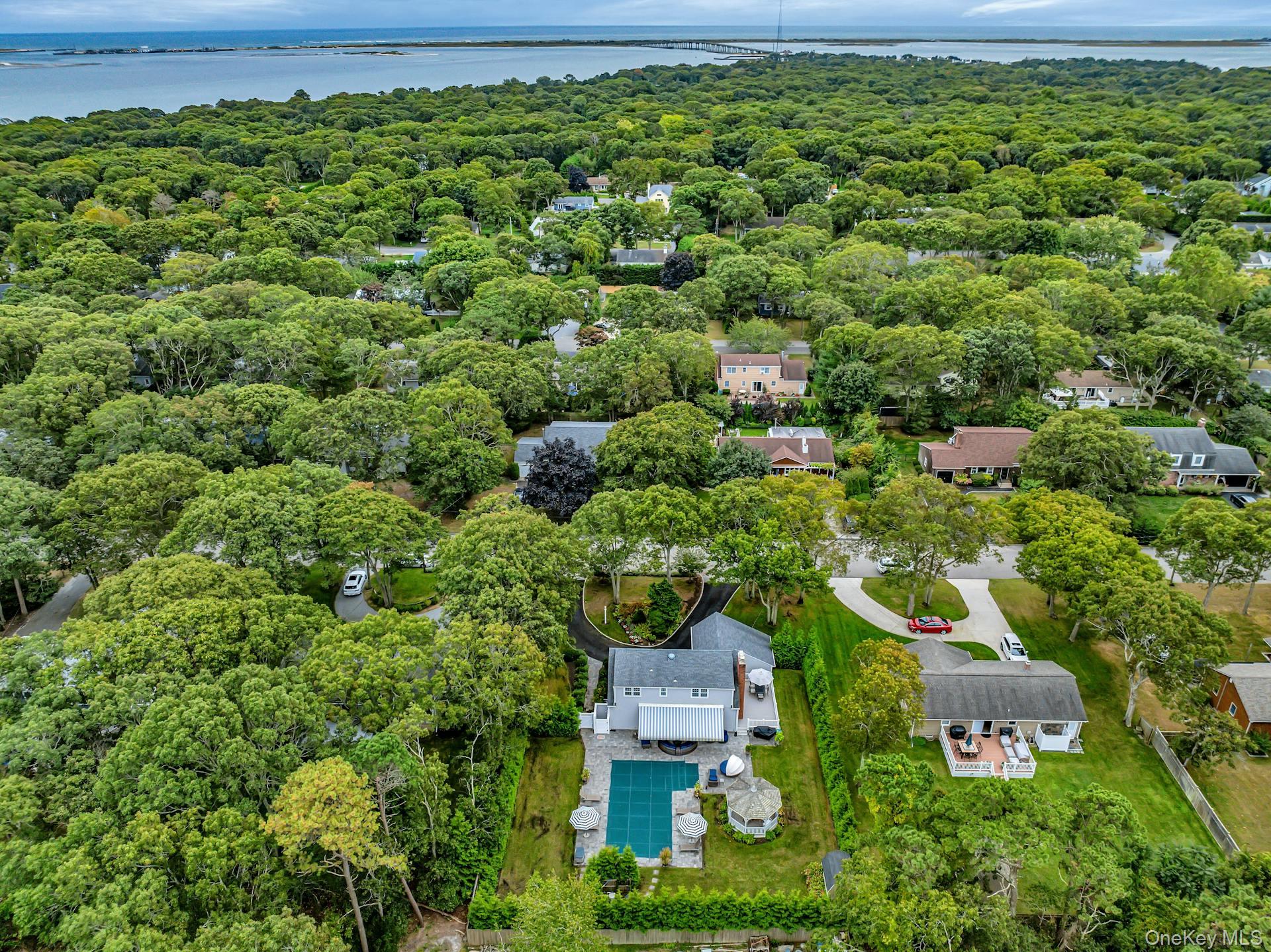 17 Lovell Road Hampton Bays Hampton Bays, NY 11946