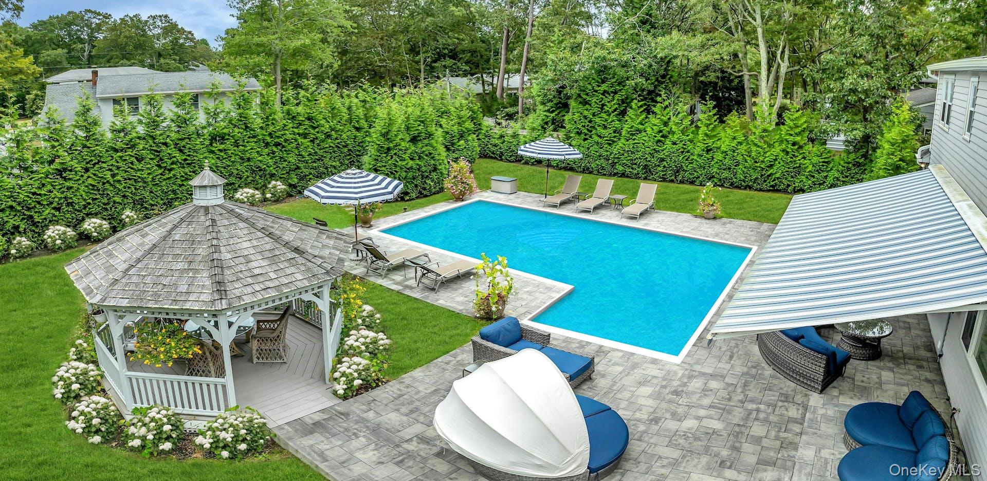 17 Lovell Road Hampton Bays Hampton Bays, NY 11946