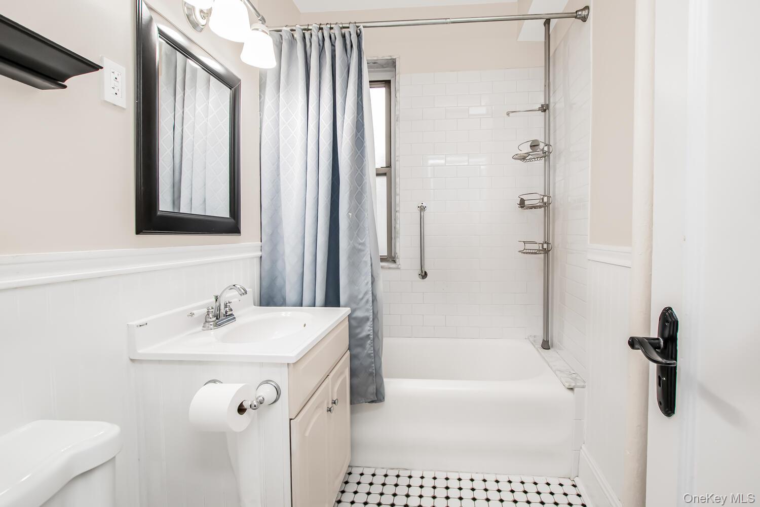 219 Bronx River Road 5-A Yonkers Yonkers, NY 10704