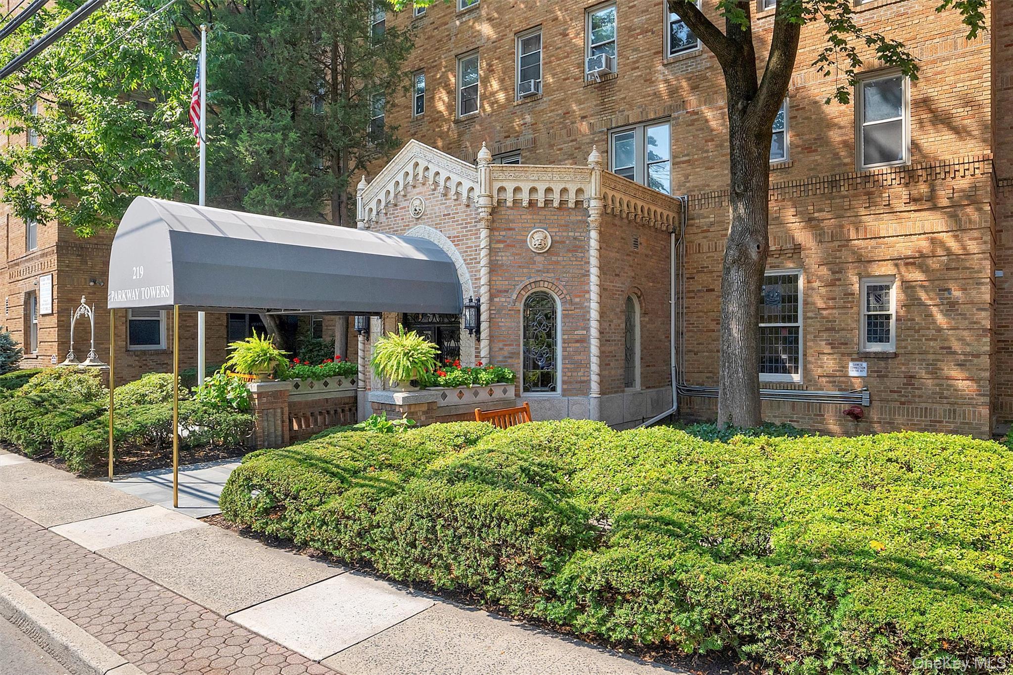 219 Bronx River Road 5-A Yonkers Yonkers, NY 10704