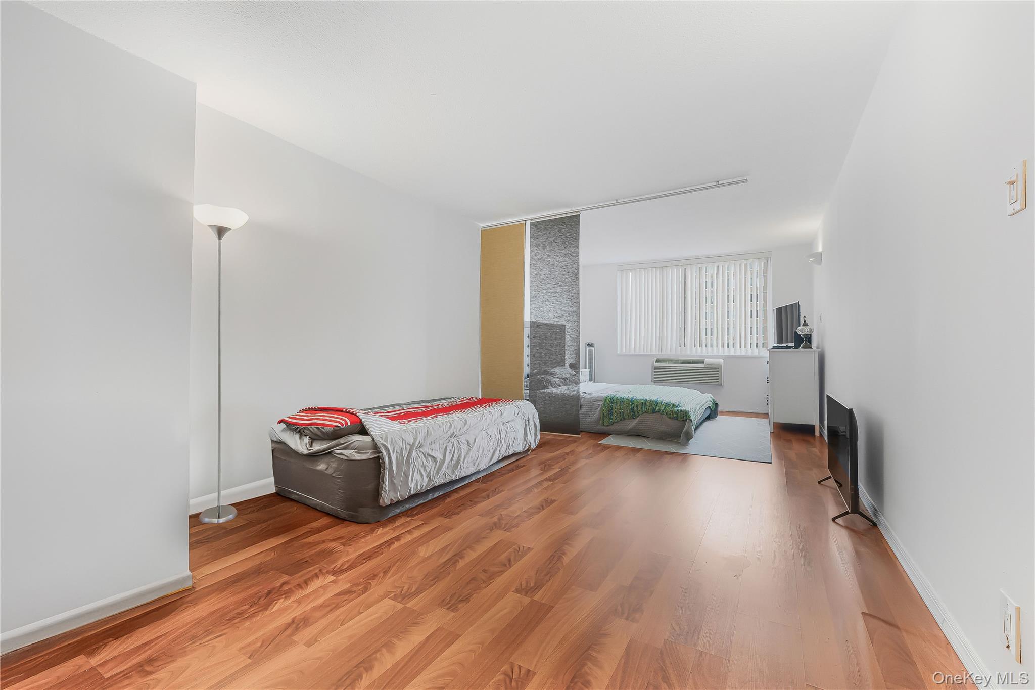 118-17 Union 15-J Forest Hills Forest Hills, NY 11375