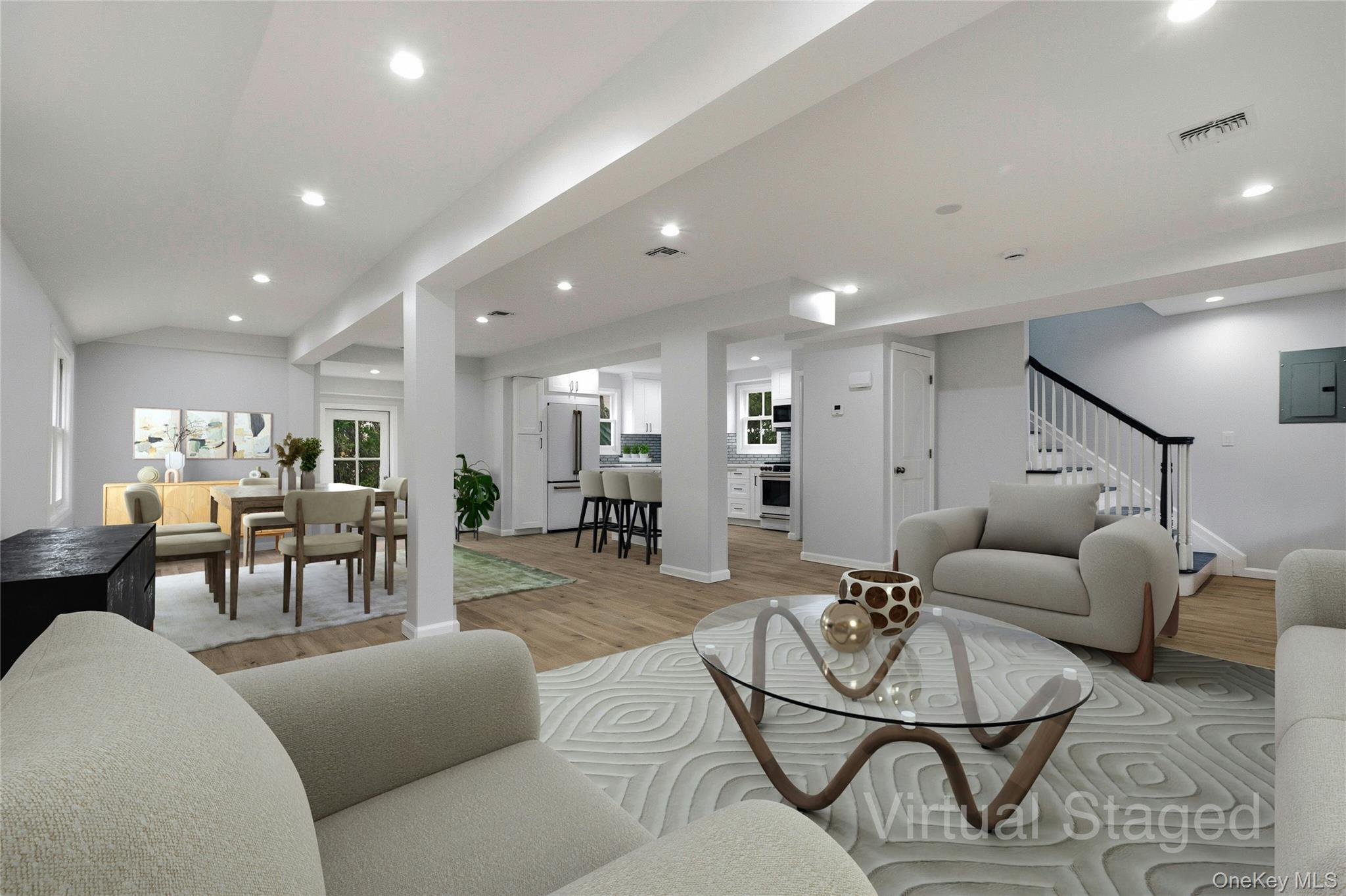 17 Tatterson Street Roslyn Roslyn, NY 11576