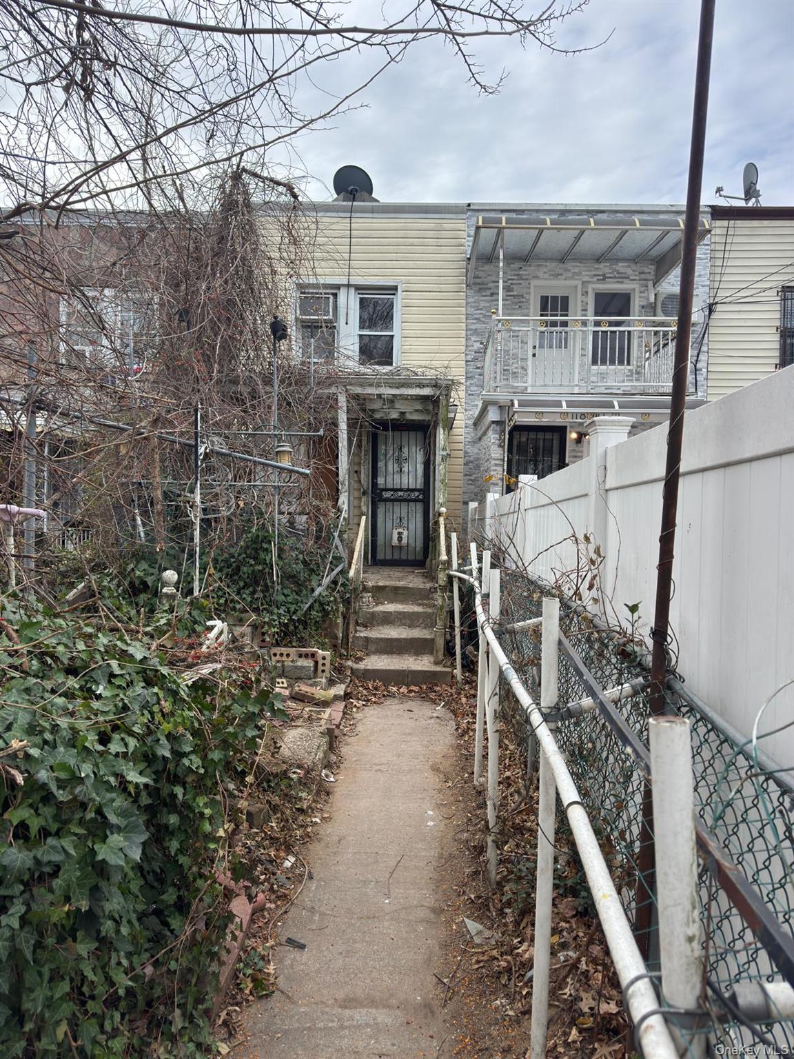 11842 155th Street Baisley Park, NY 11434