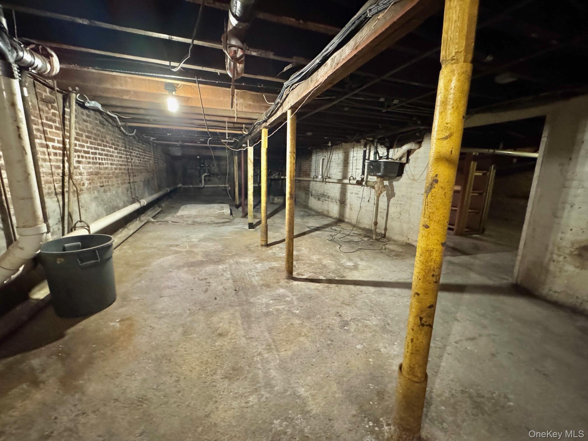 2600-2610 Pettit Avenue Bellmore Bellmore, NY 11710