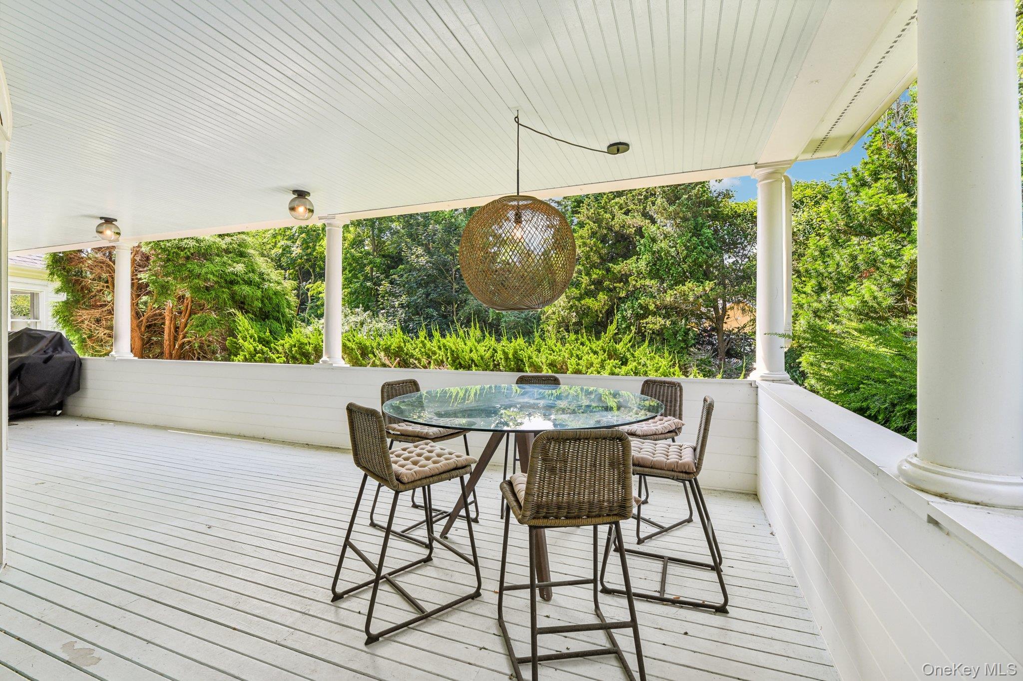 17 Oak Meadow Lane Bellport Village Bellport Village, NY 11713