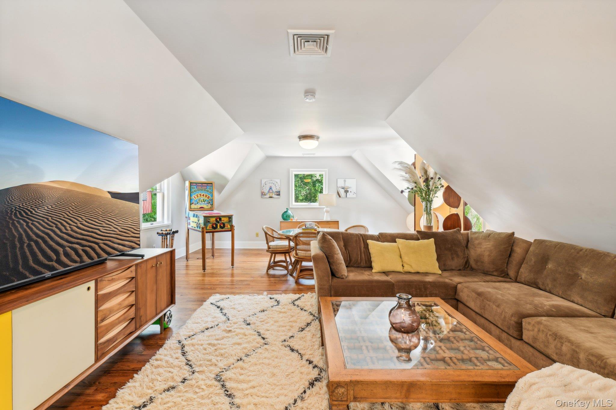 17 Oak Meadow Lane Bellport Village Bellport Village, NY 11713