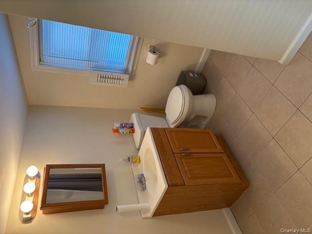 3 Hudson Street W East Rockaway, NY 11518