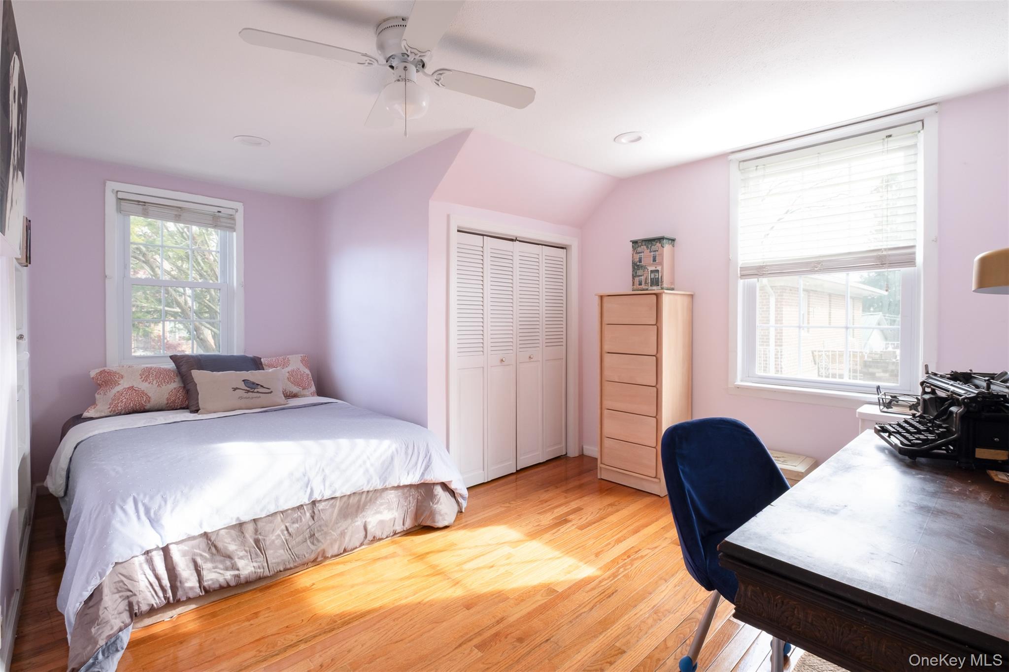 469 Minnieford Avenue Bronx, NY 10464