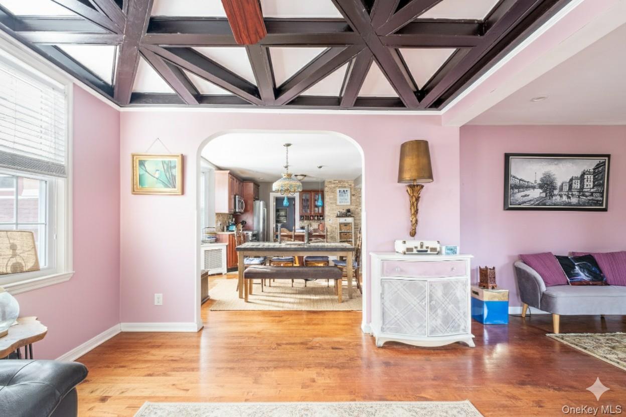 469 Minnieford Avenue Bronx, NY 10464