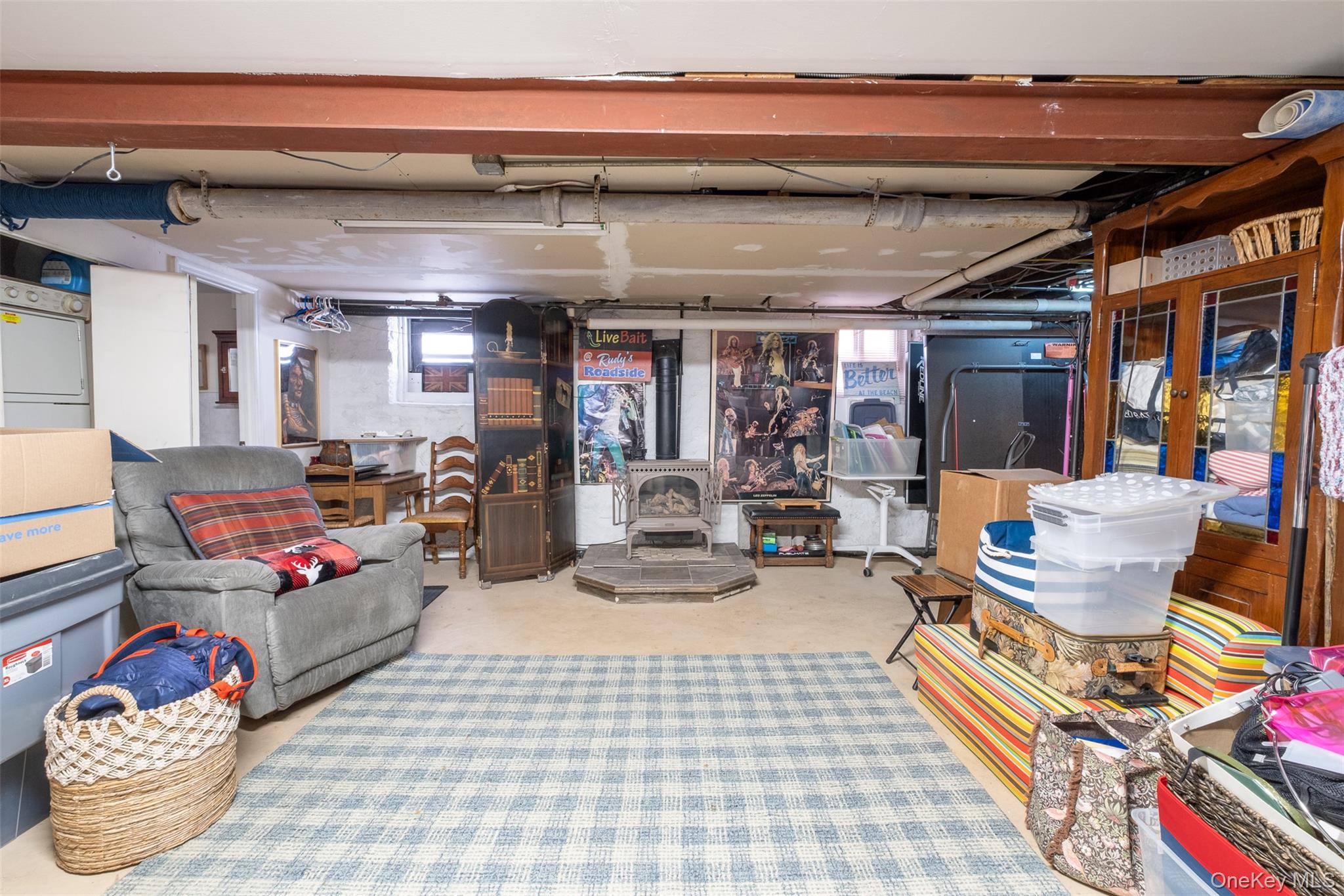 469 Minnieford Avenue Bronx, NY 10464