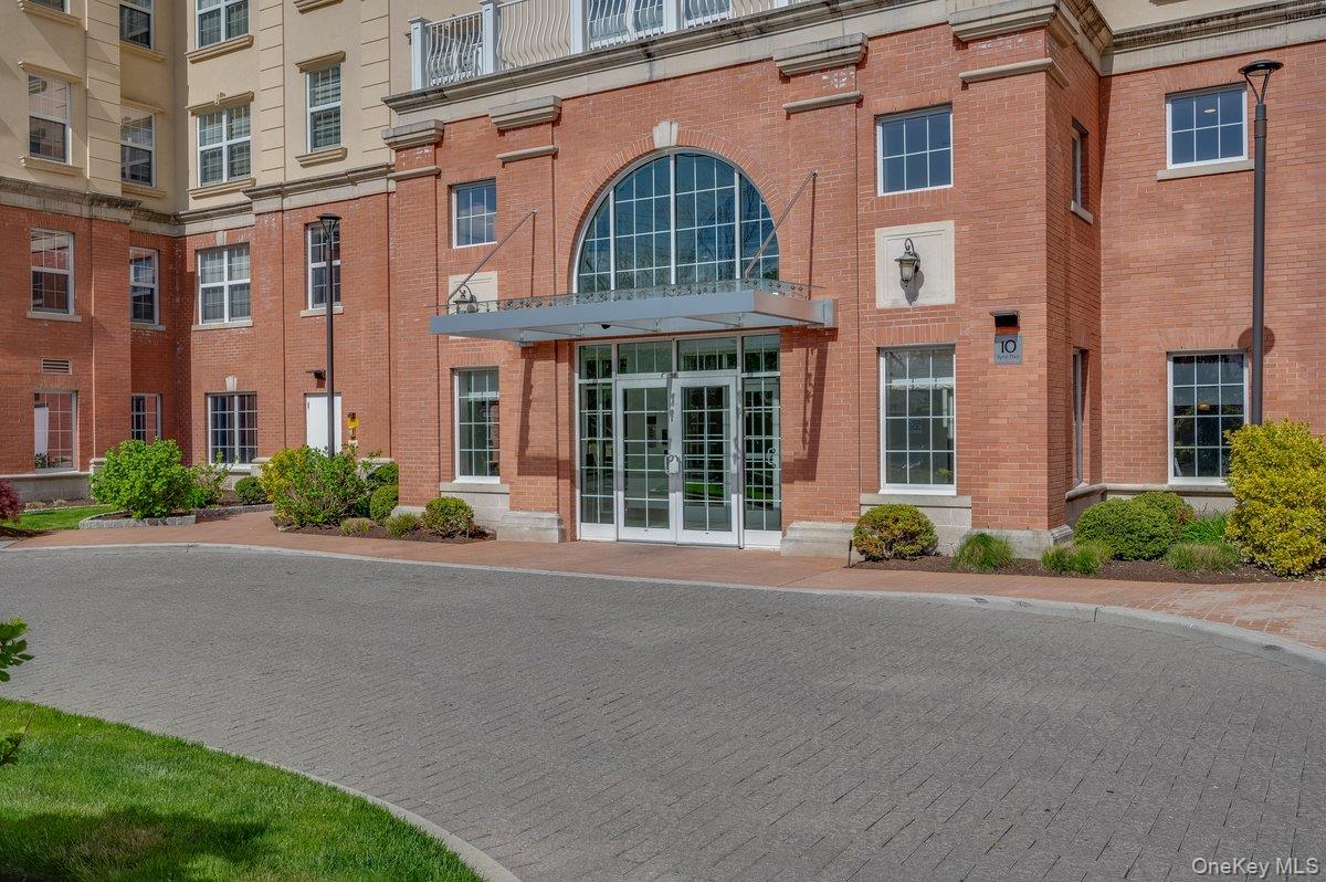 10 Byron Place 310 Larchmont Larchmont, NY 10538