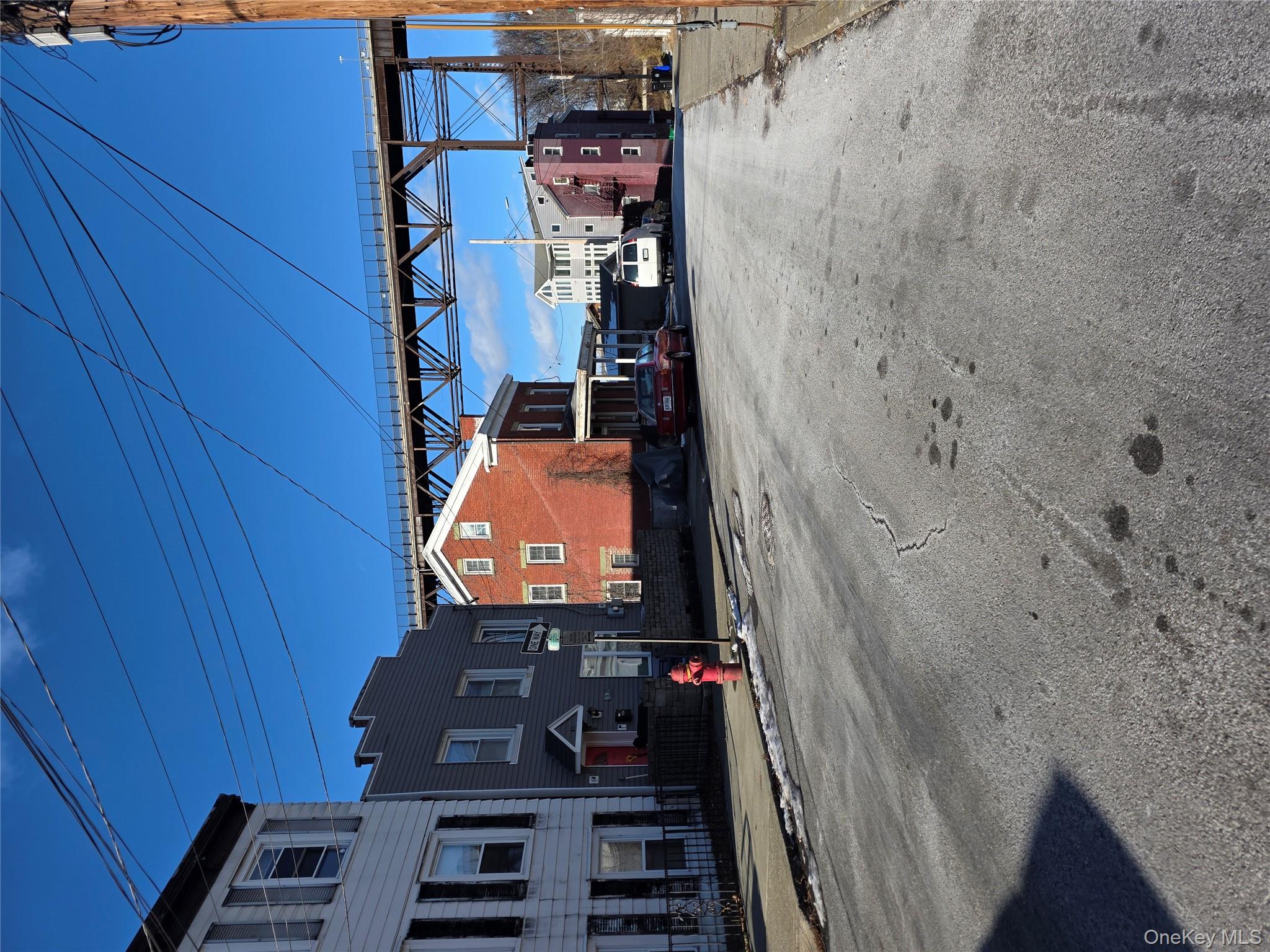 18 Davis Street Out of NYC Poughkeepsie, NY 12601