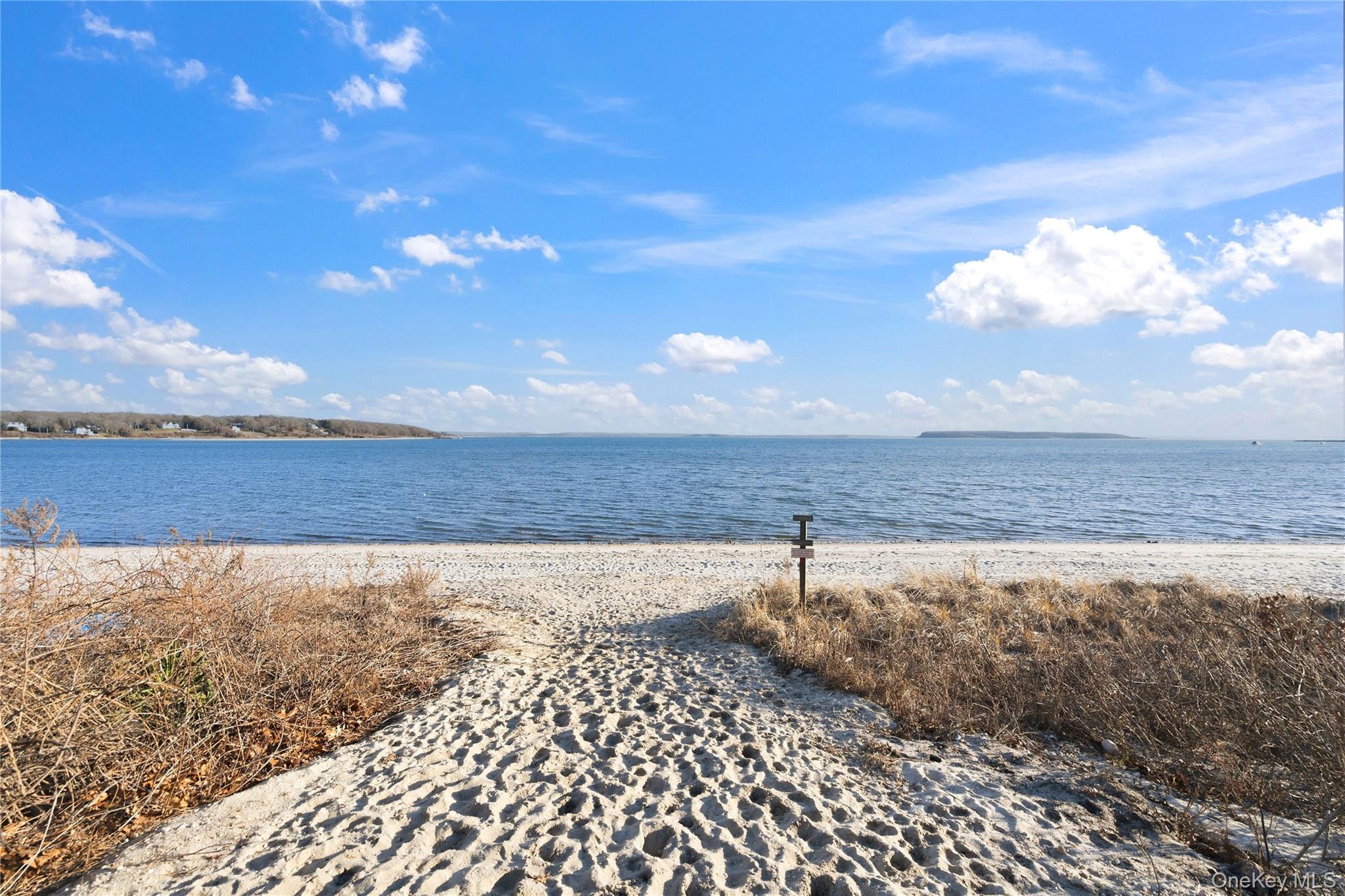 1125 Pequash Avenue Cutchogue Cutchogue, NY 11935