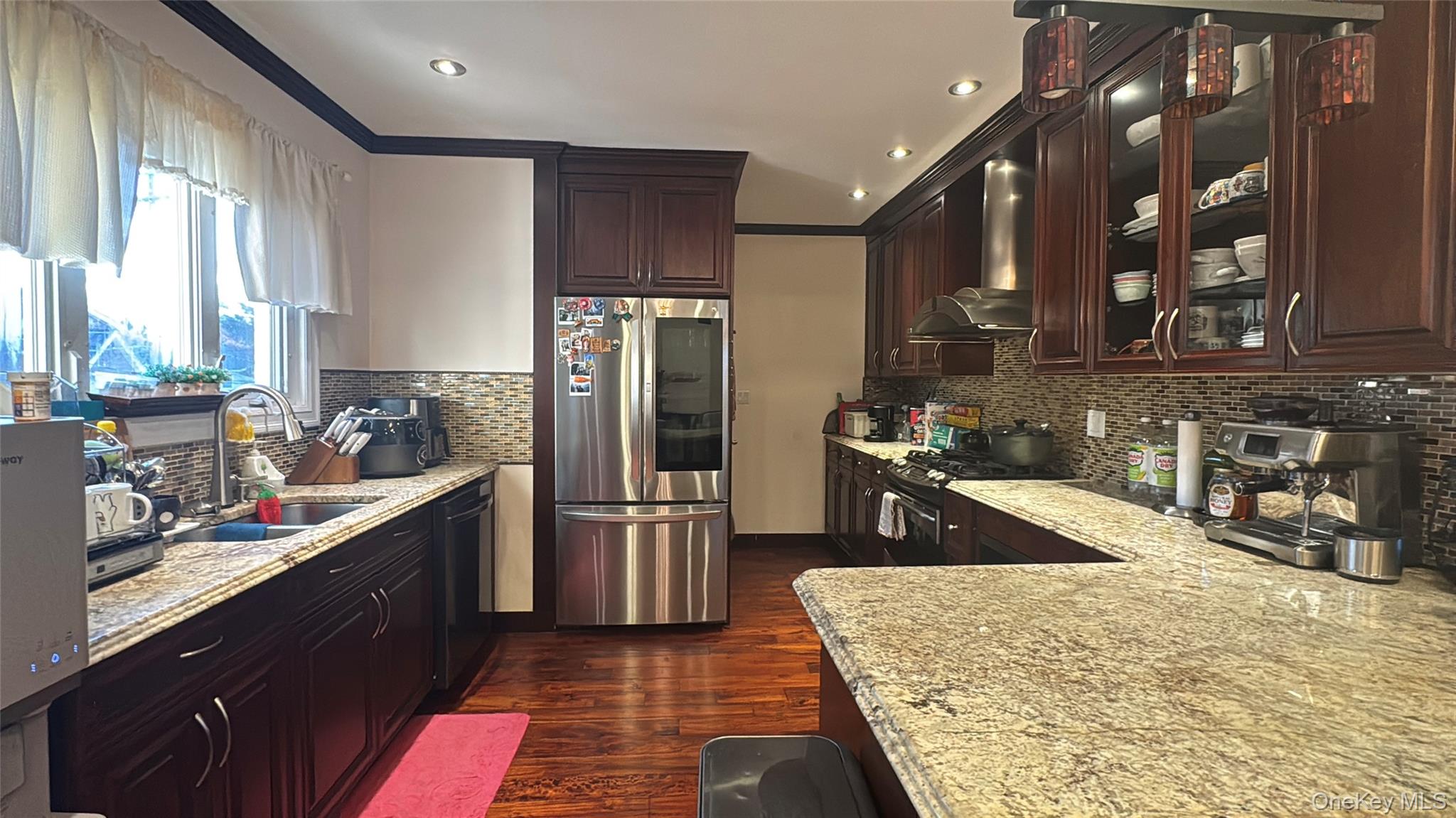 4020 249th Street Little Neck Little Neck, NY 11363