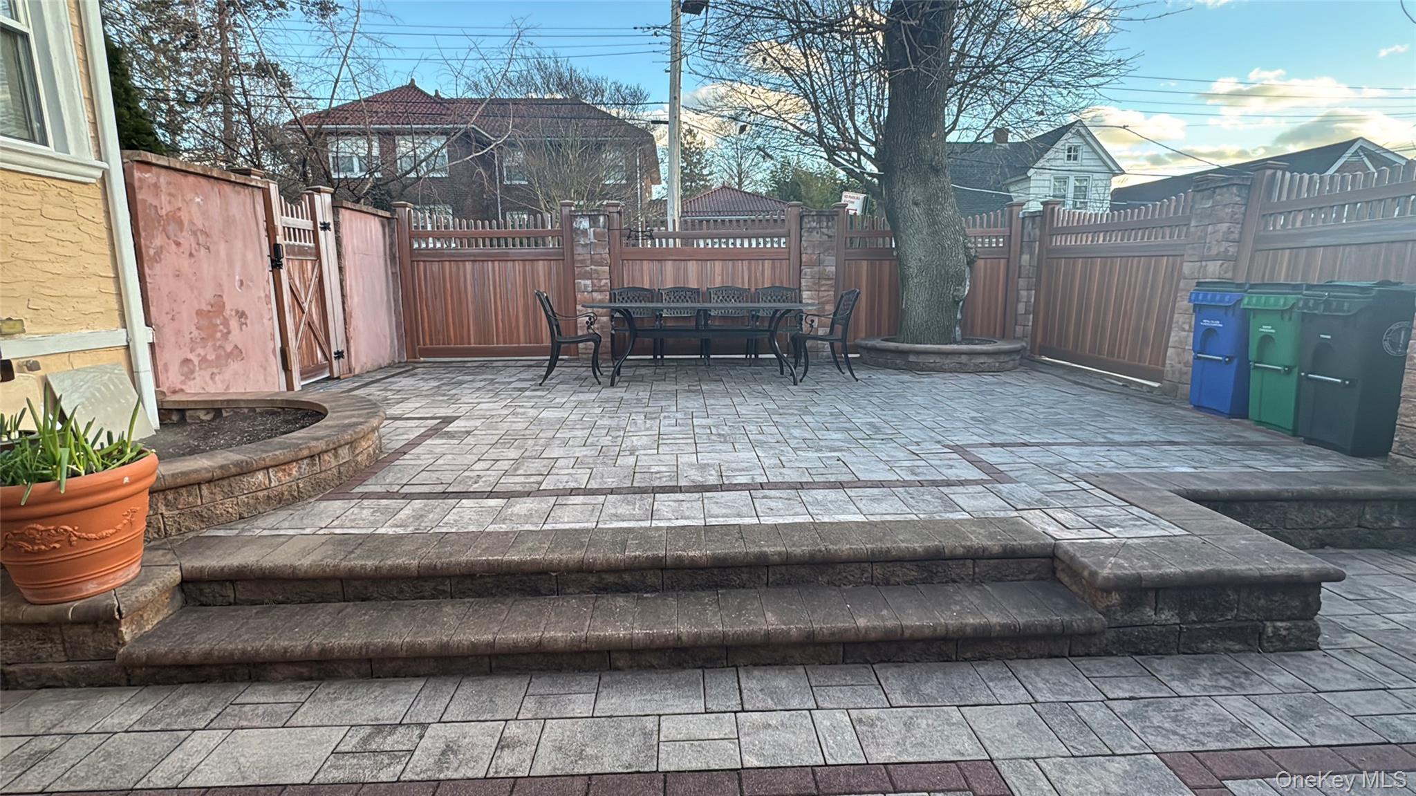 4020 249th Street Little Neck Little Neck, NY 11363