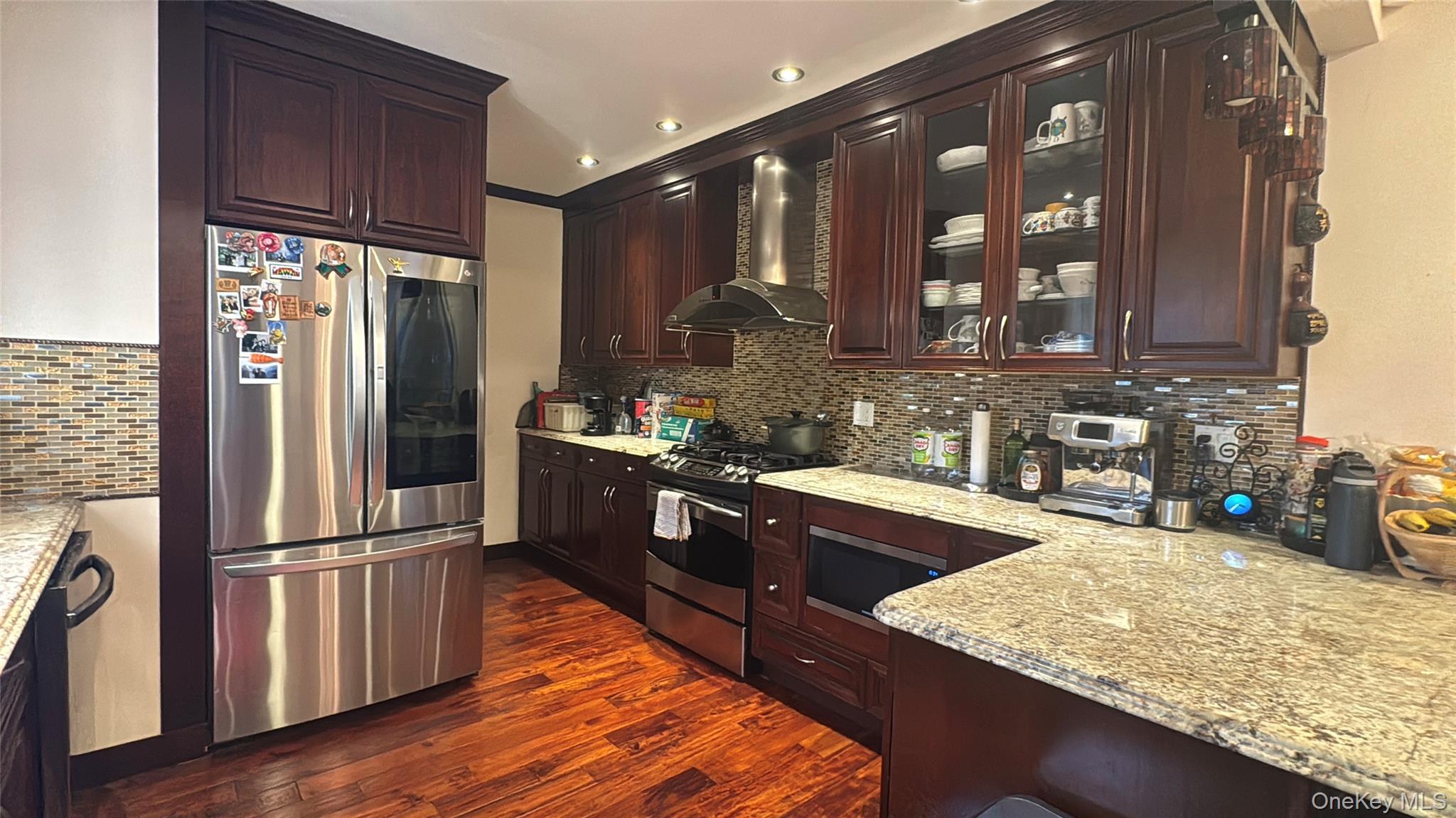 4020 249th Street Little Neck Little Neck, NY 11363