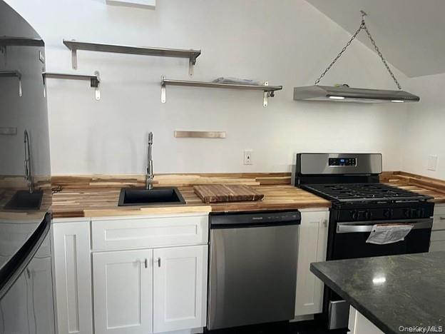 1418 Outlook Avenue 3 Bronx, NY 10465