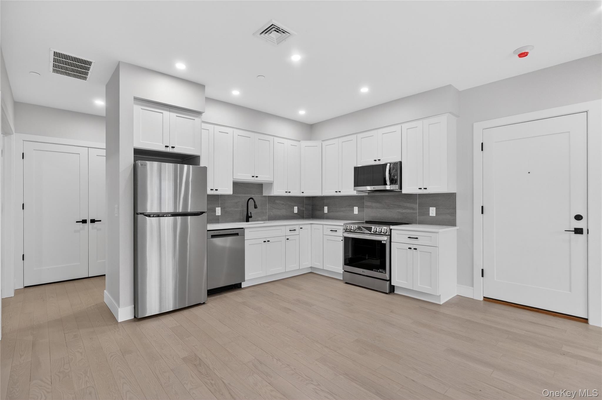 10 Market G Out of NYC Wappingers Falls, NY 12590