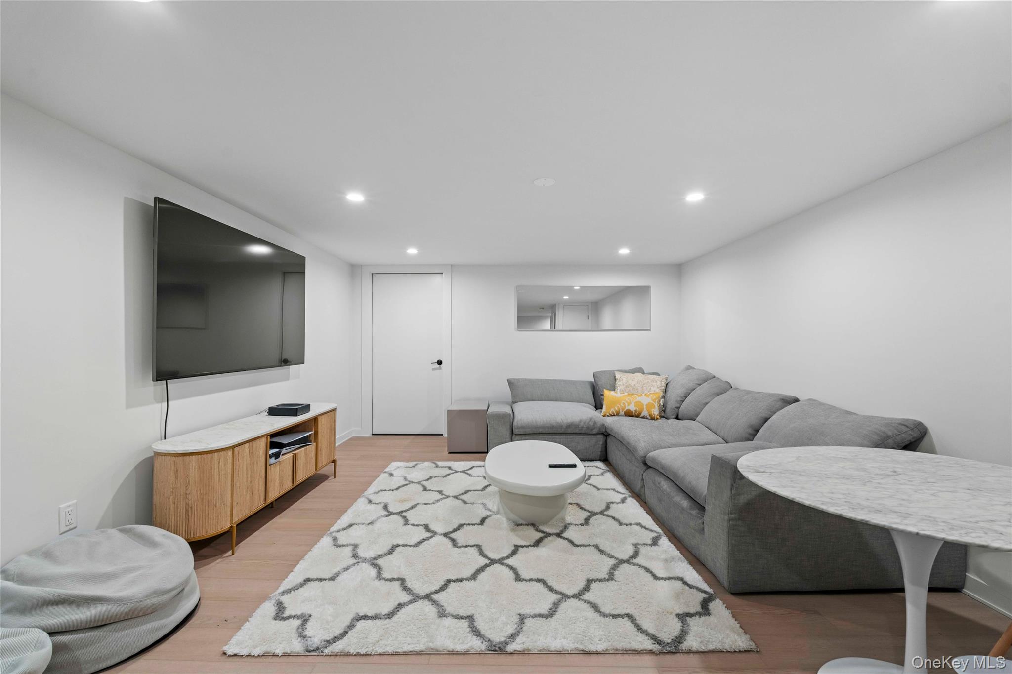 7 Midhampton Court Quogue Quogue, NY 11959