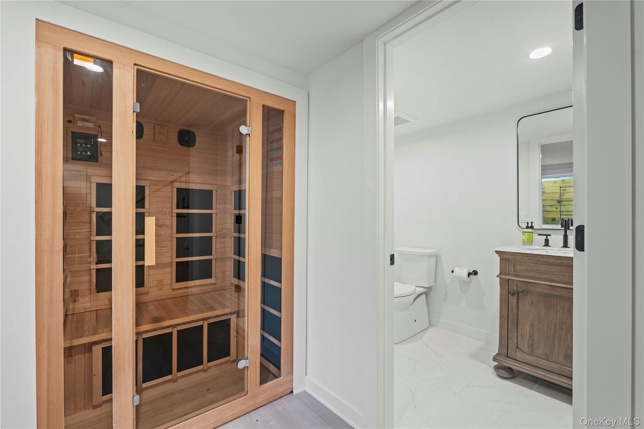 7 Midhampton Court Quogue Quogue, NY 11959