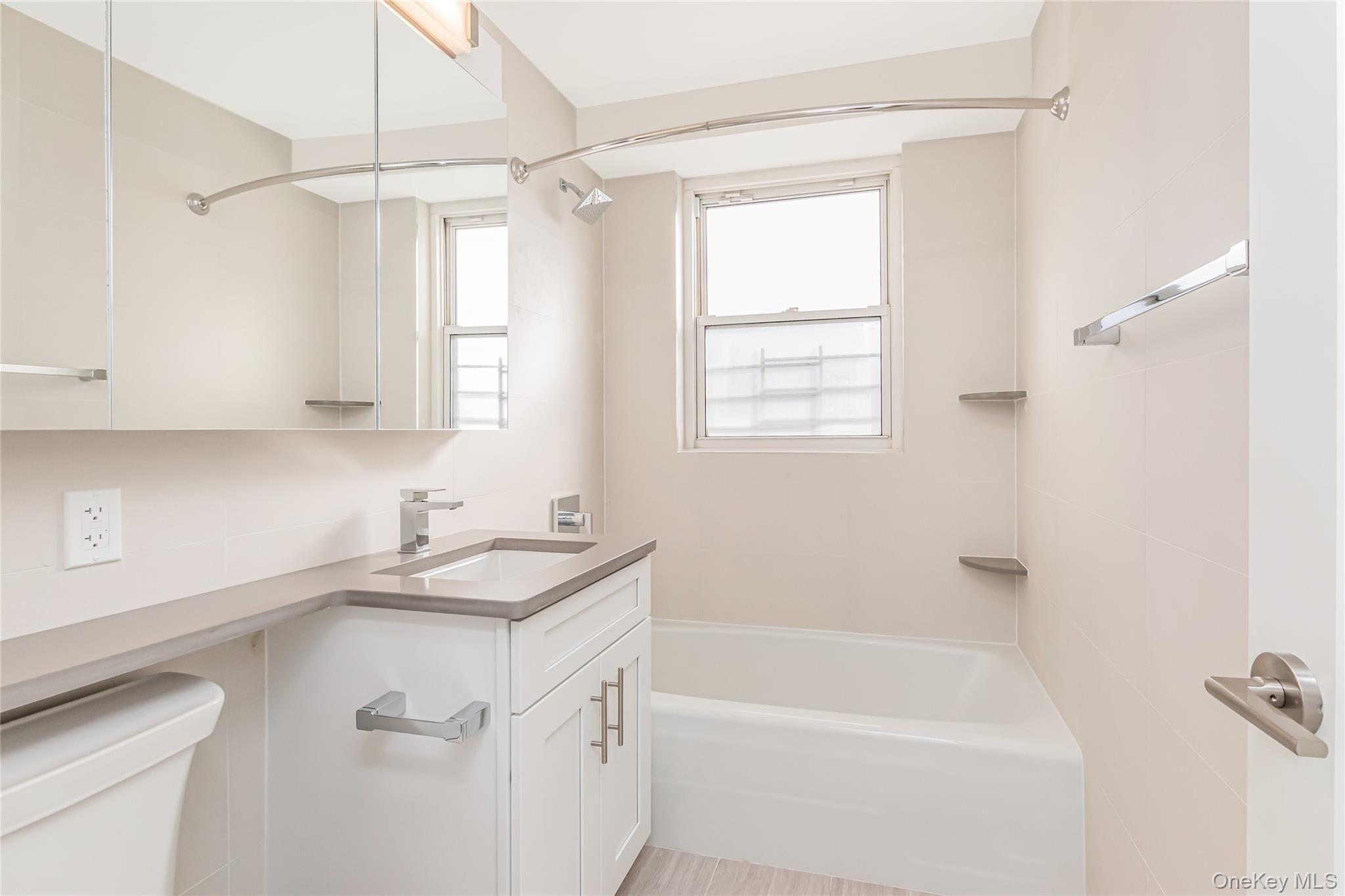 3333 Henry Hudson Parkway 5-S Bronx, NY 10463