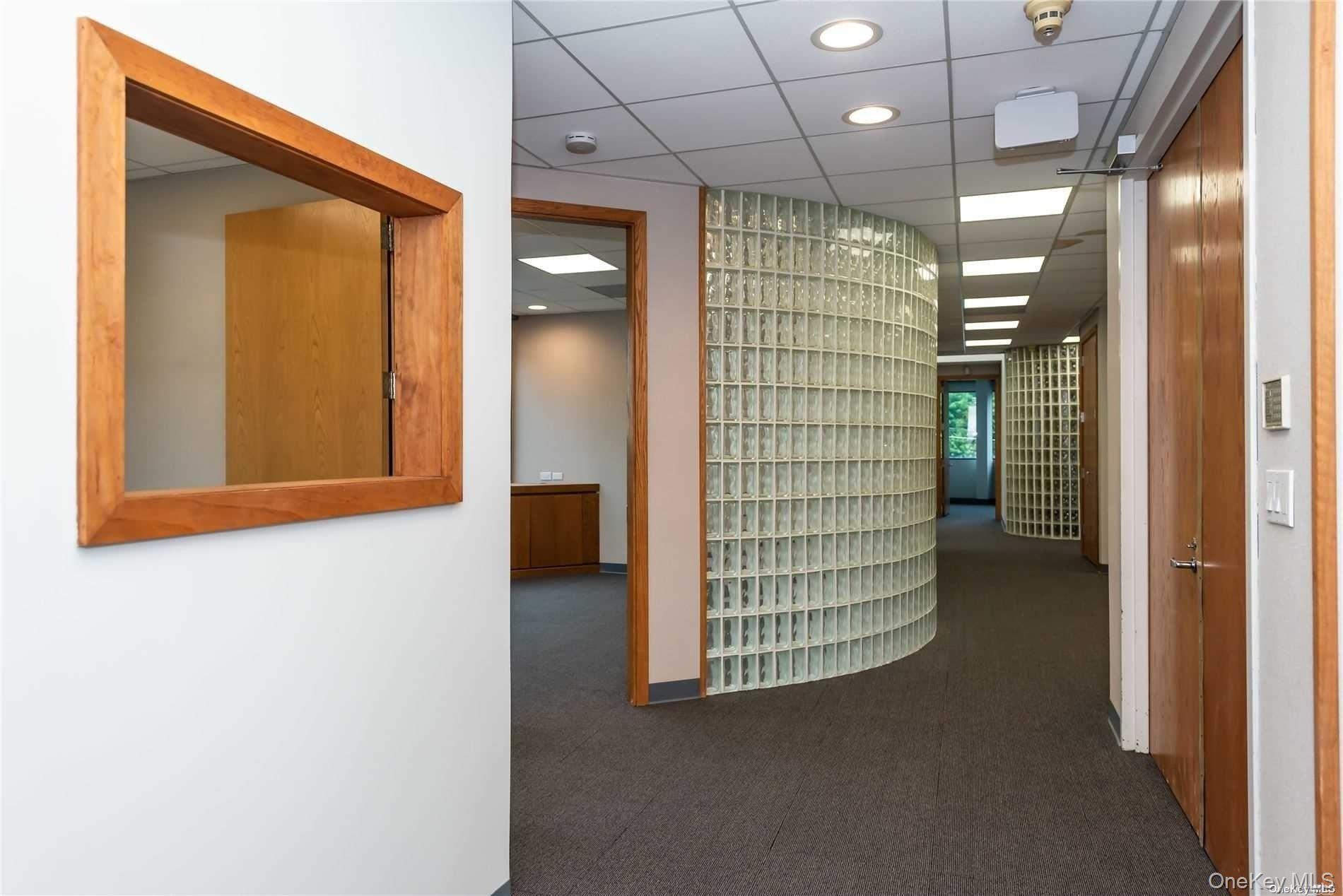 144 Woodbury Road UPPER Woodbury Woodbury, NY 11797