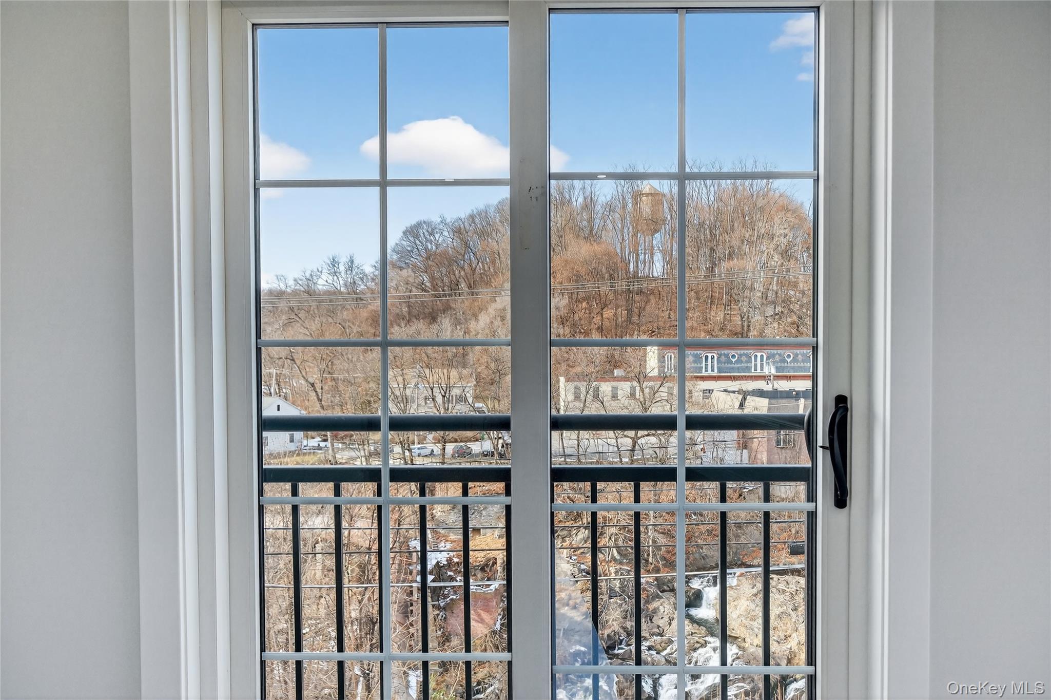 10 Market H Out of NYC Wappingers Falls, NY 12590