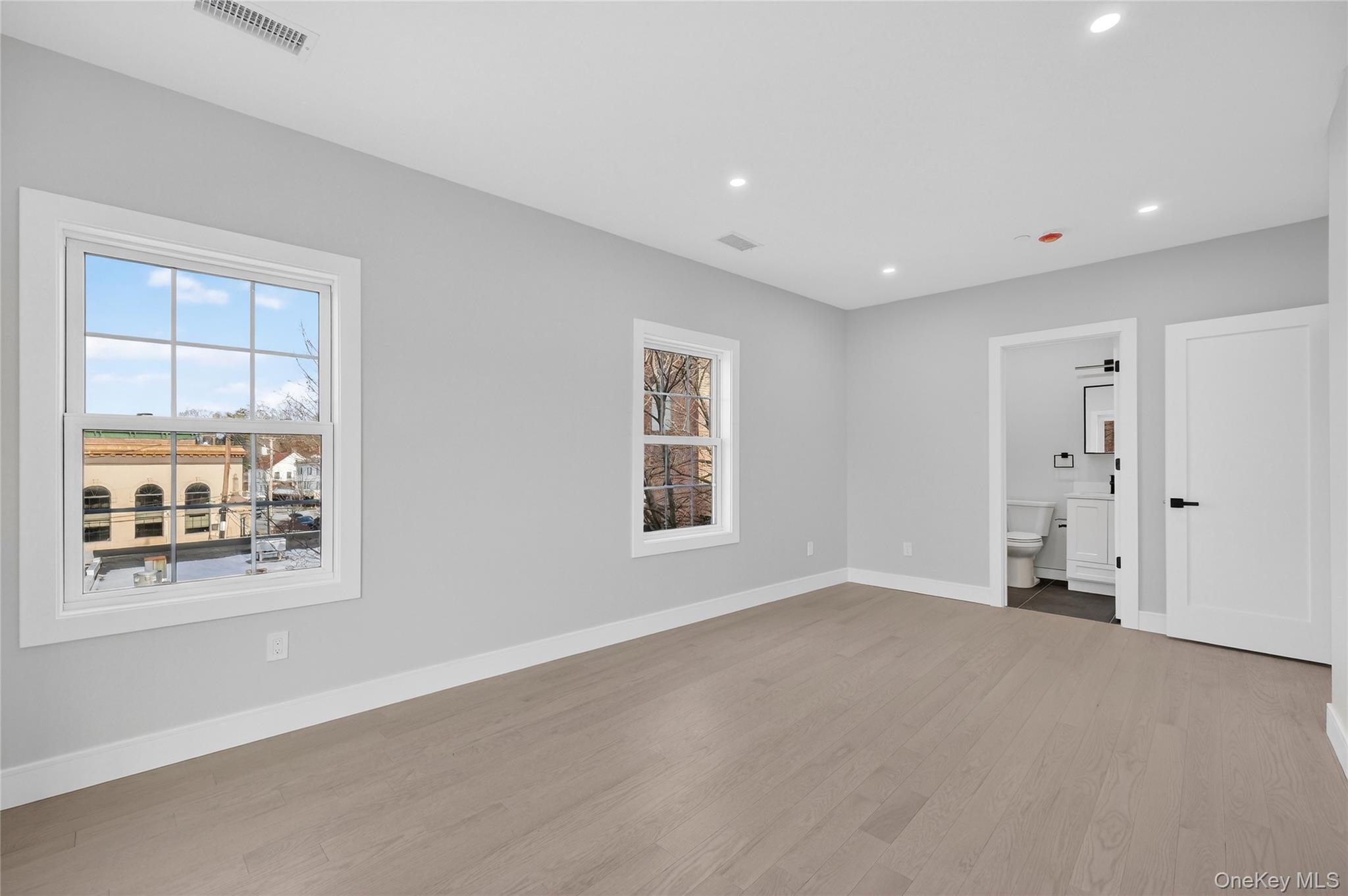 10 Market H Out of NYC Wappingers Falls, NY 12590