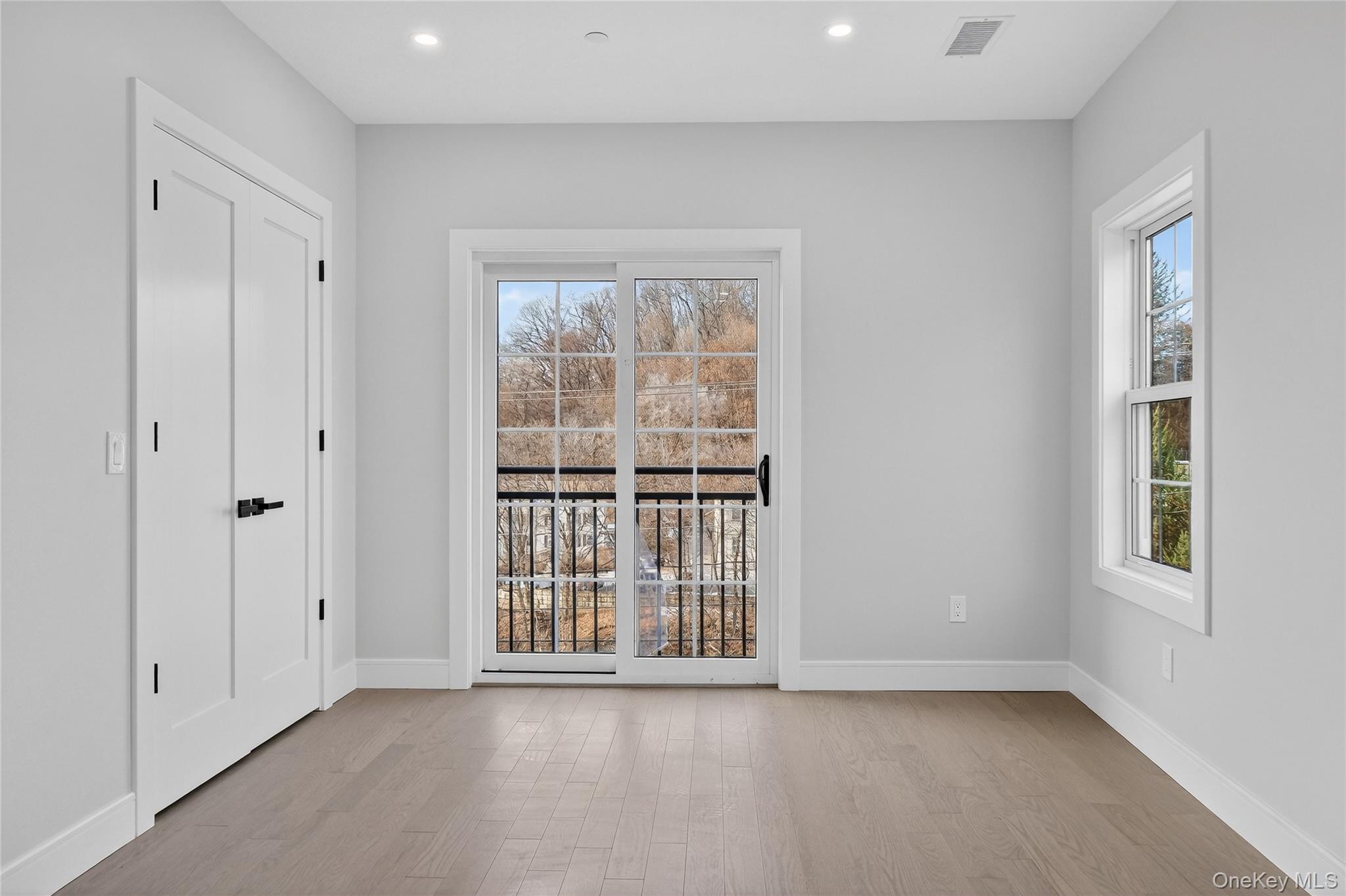 10 Market H Out of NYC Wappingers Falls, NY 12590