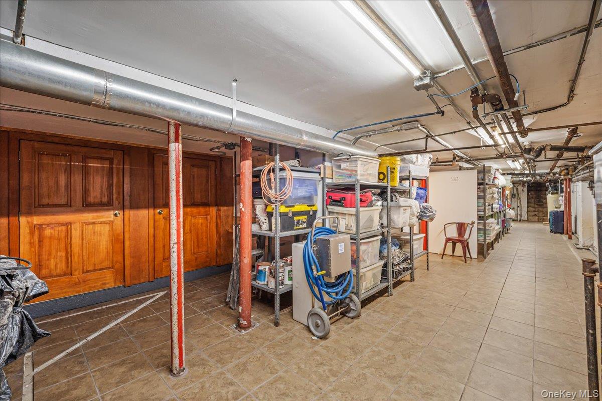 8617 Northern Boulevard First Floor Jackson Heights Jackson Heights, NY 11372