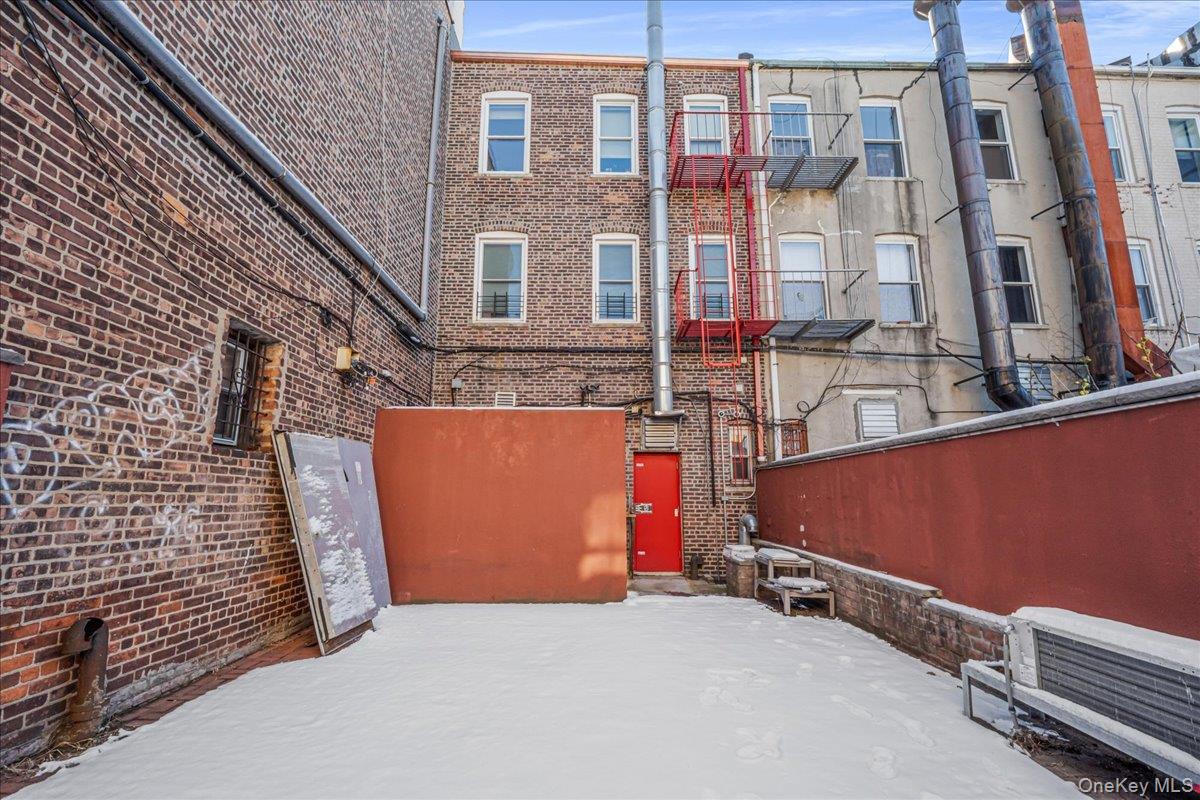 8617 Northern Boulevard First Floor Jackson Heights Jackson Heights, NY 11372