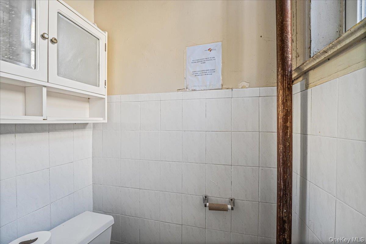 8617 Northern Boulevard First Floor Jackson Heights Jackson Heights, NY 11372