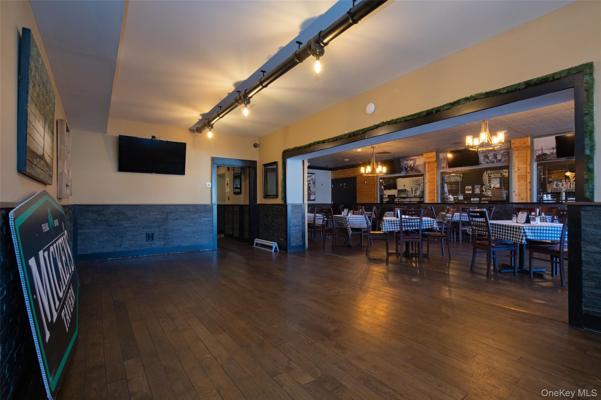 50 East Central Avenue Out of NYC Pearl River, NY 10965