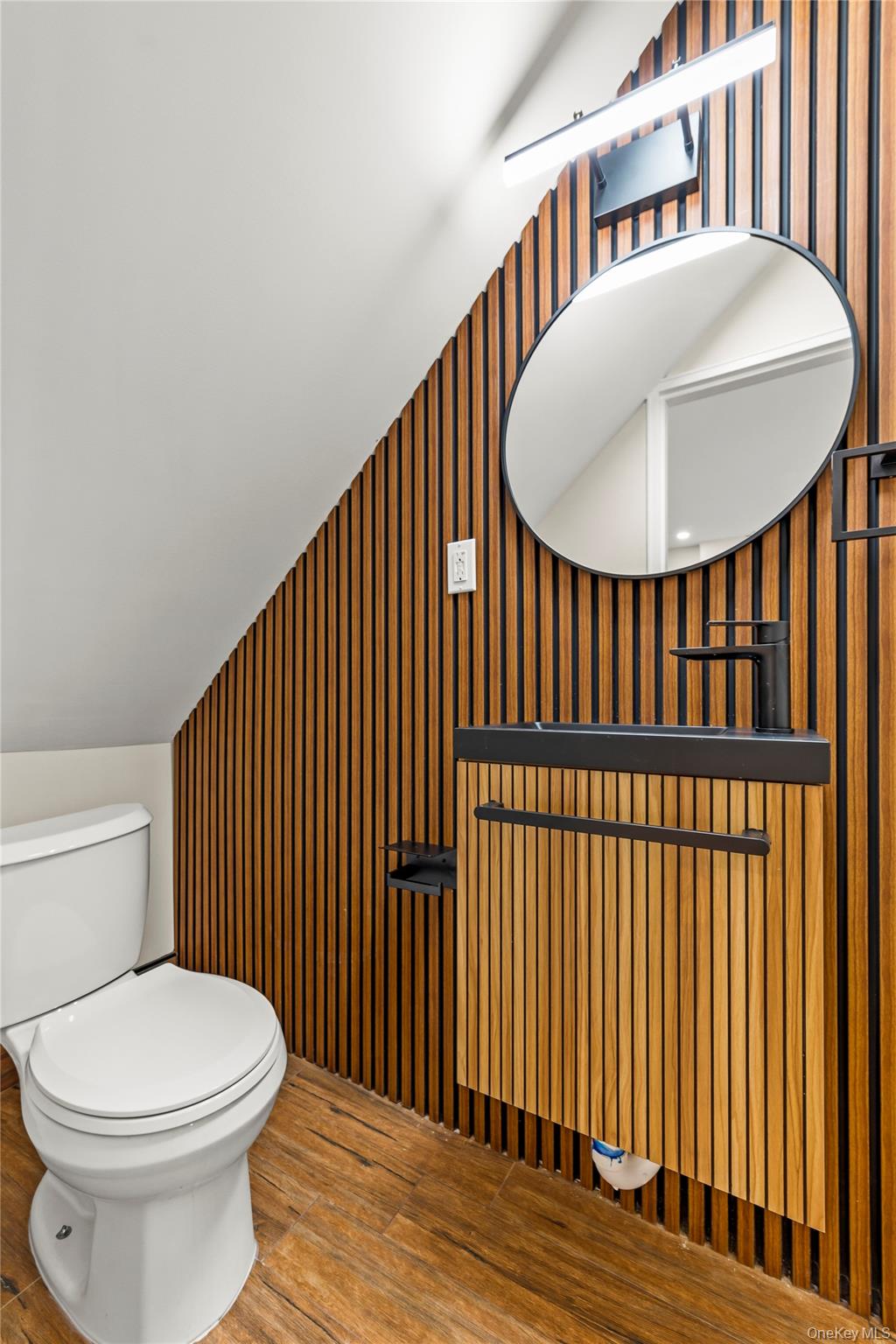 877 East 55th Street Brooklyn, NY 11234