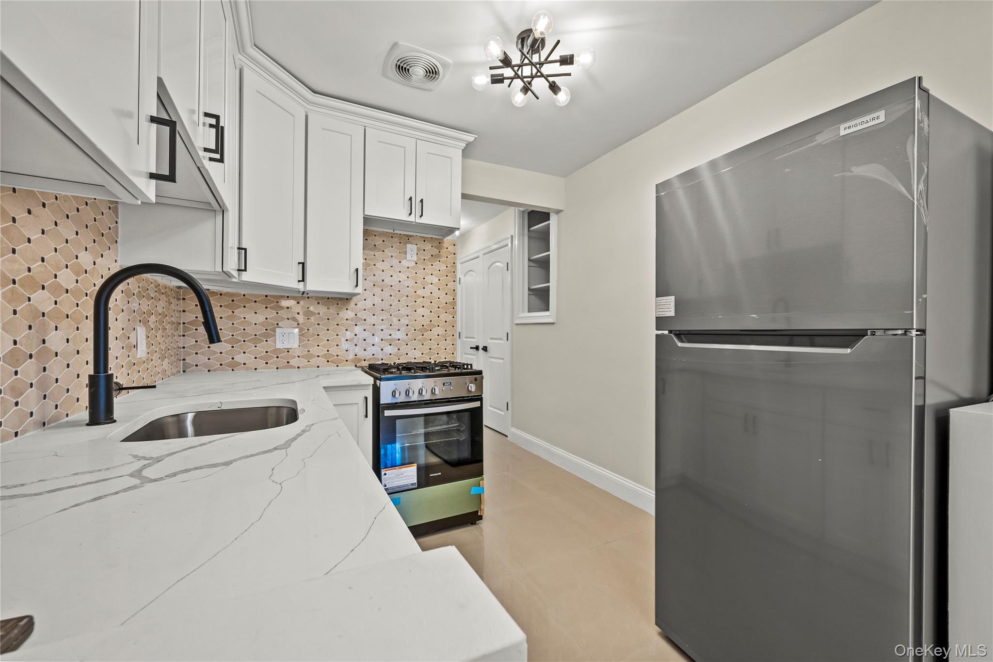 877 East 55th Street Brooklyn, NY 11234