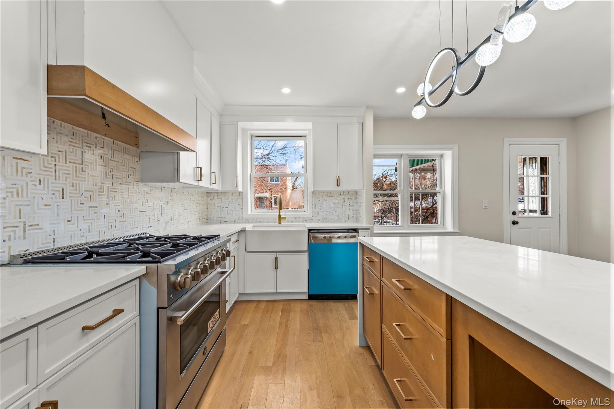 877 East 55th Street Brooklyn, NY 11234