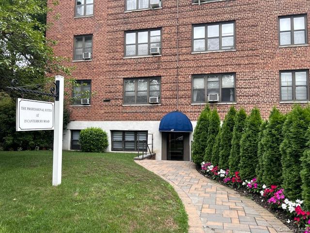 15 Canterbury Road A3 Great Neck Great Neck, NY 11021