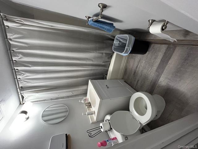 15 Canterbury Road A3 Great Neck Great Neck, NY 11021