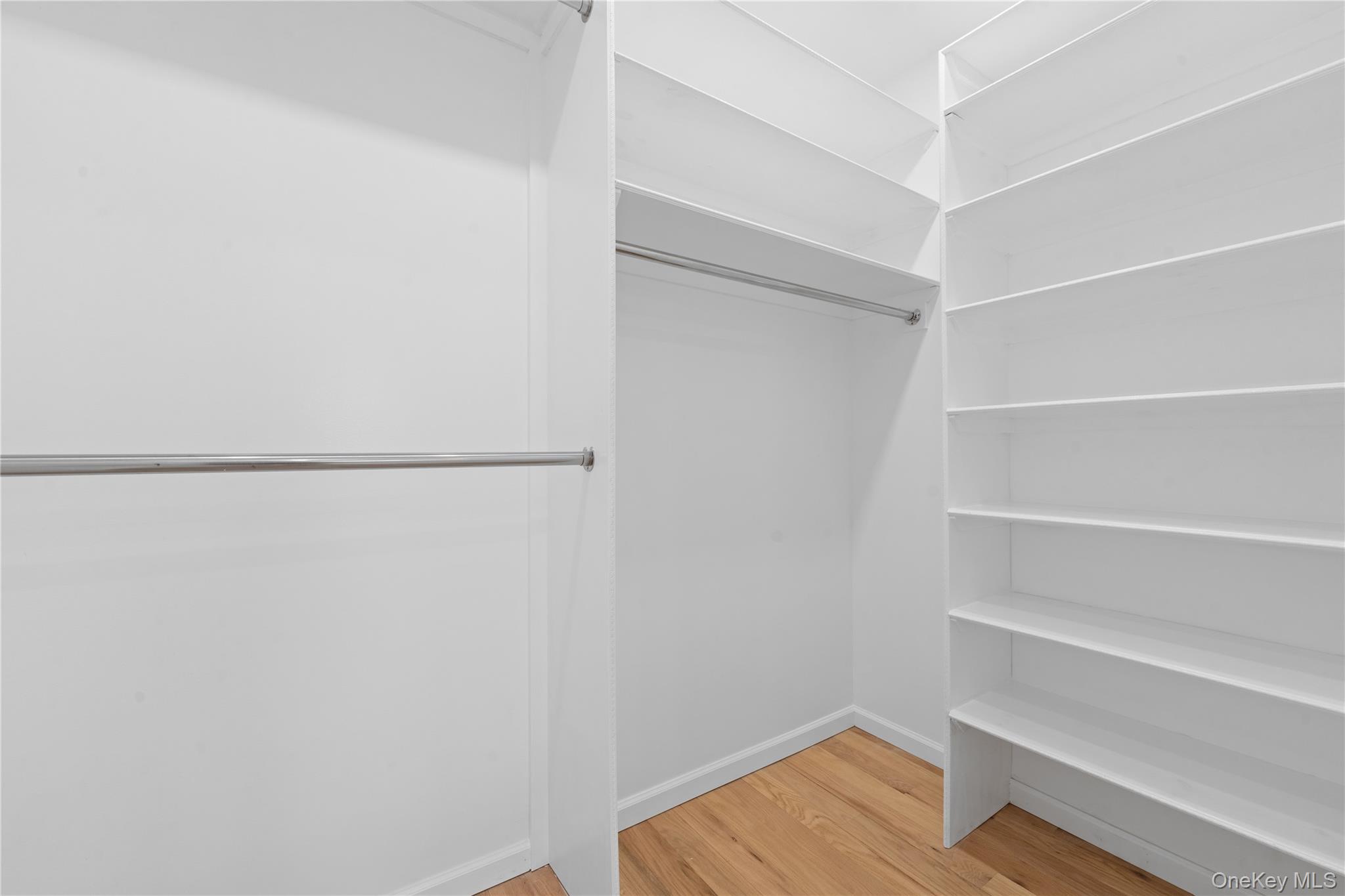 383 Franklin Avenue Hewlett Hewlett, NY 11557