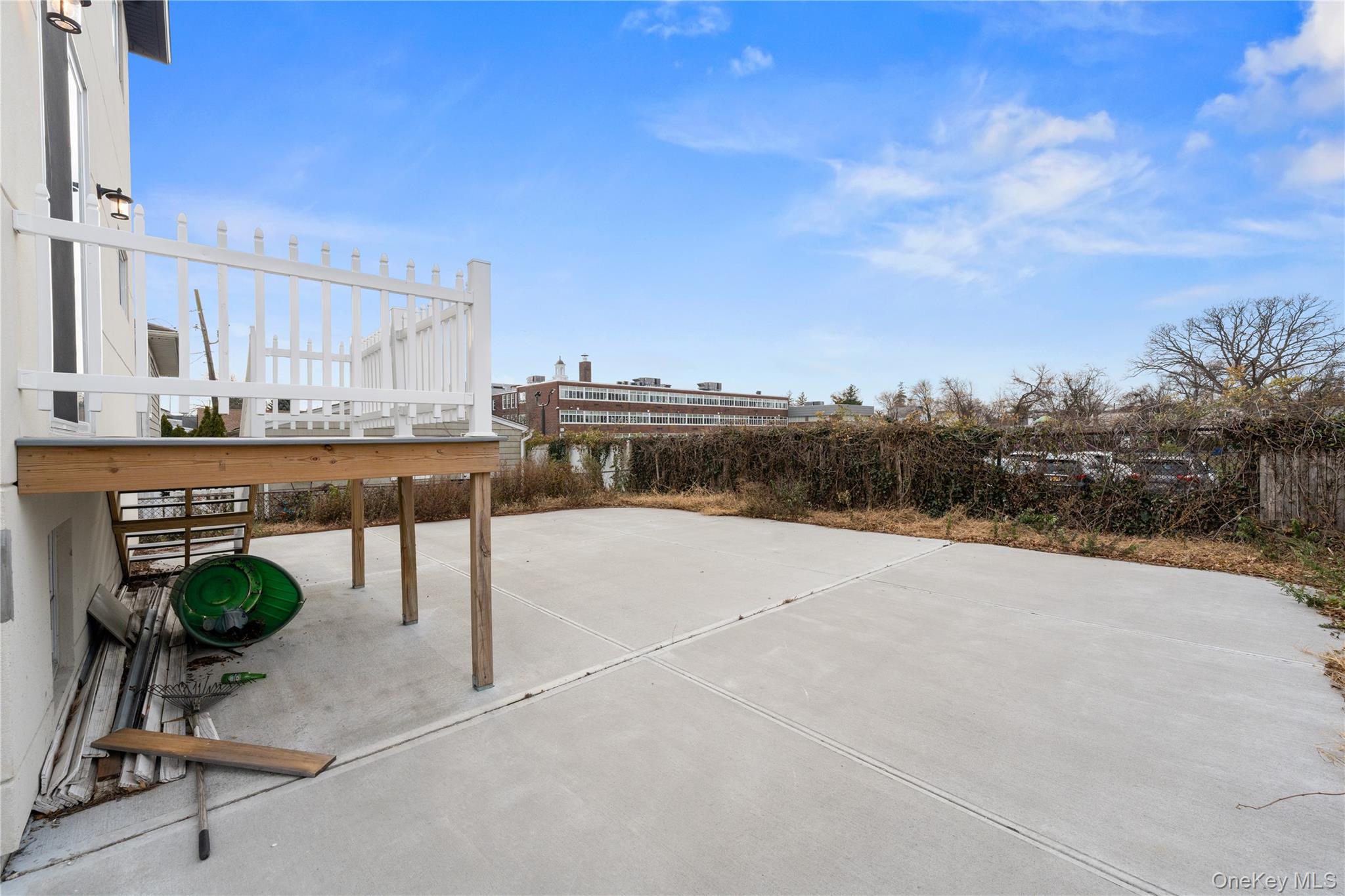 383 Franklin Avenue Hewlett Hewlett, NY 11557