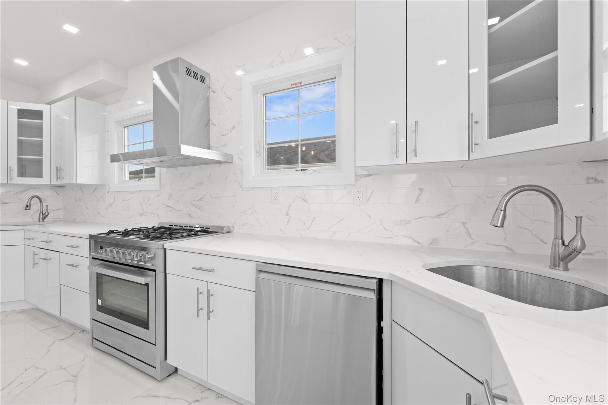 383 Franklin Avenue Hewlett Hewlett, NY 11557