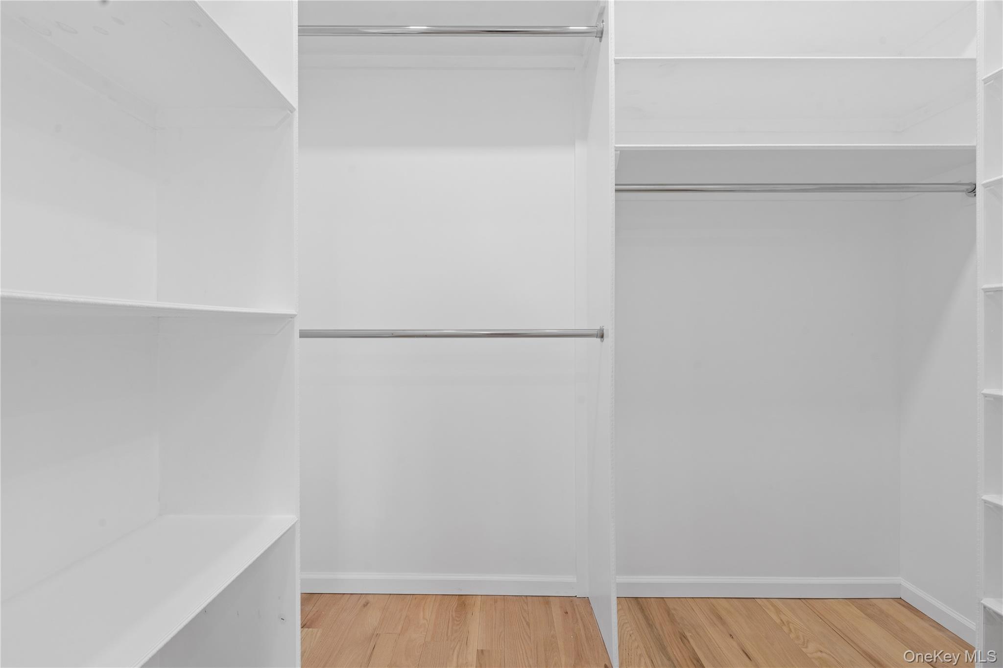 383 Franklin Avenue Hewlett Hewlett, NY 11557