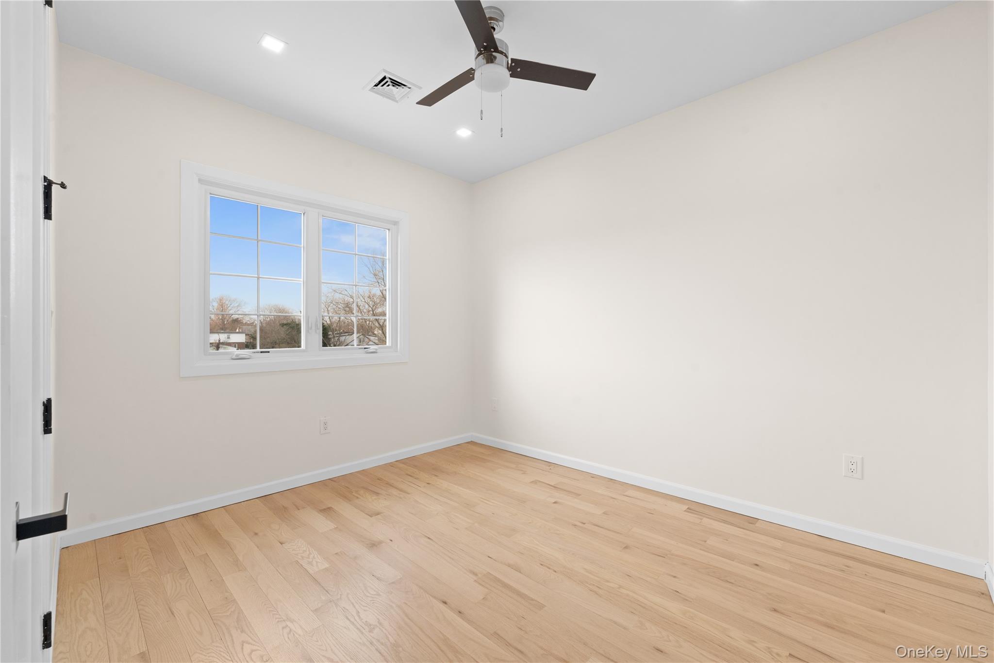 383 Franklin Avenue Hewlett Hewlett, NY 11557