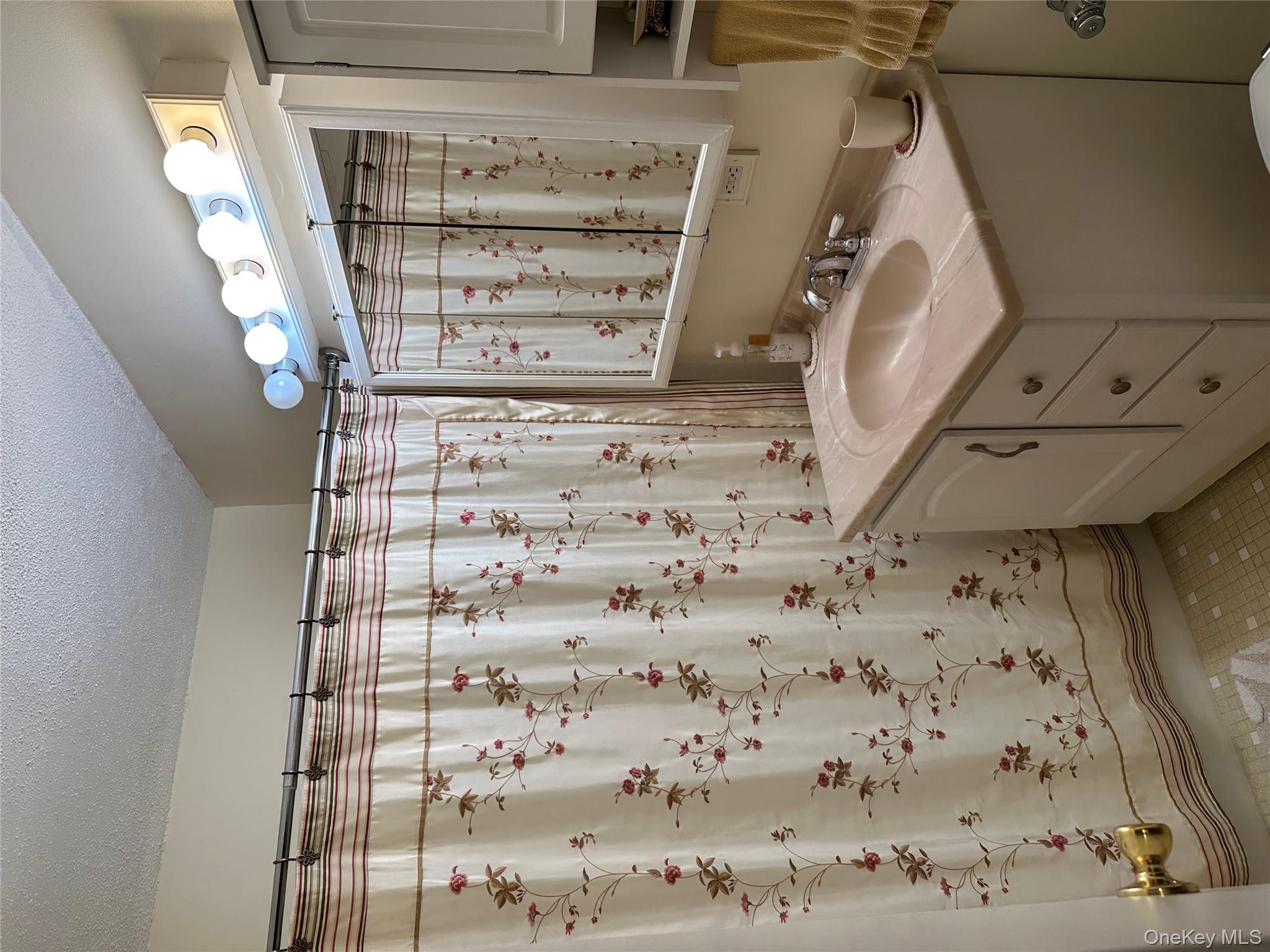 72-35 112 Street 2-E Forest Hills Forest Hills, NY 11375