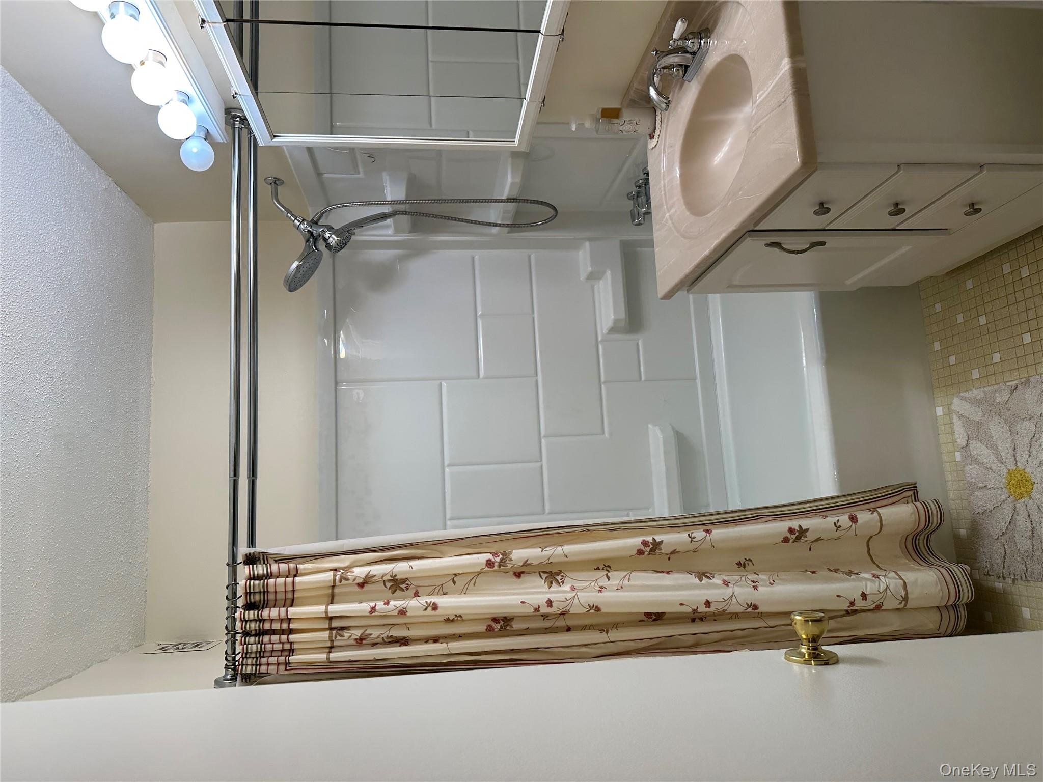 72-35 112 Street 2-E Forest Hills Forest Hills, NY 11375