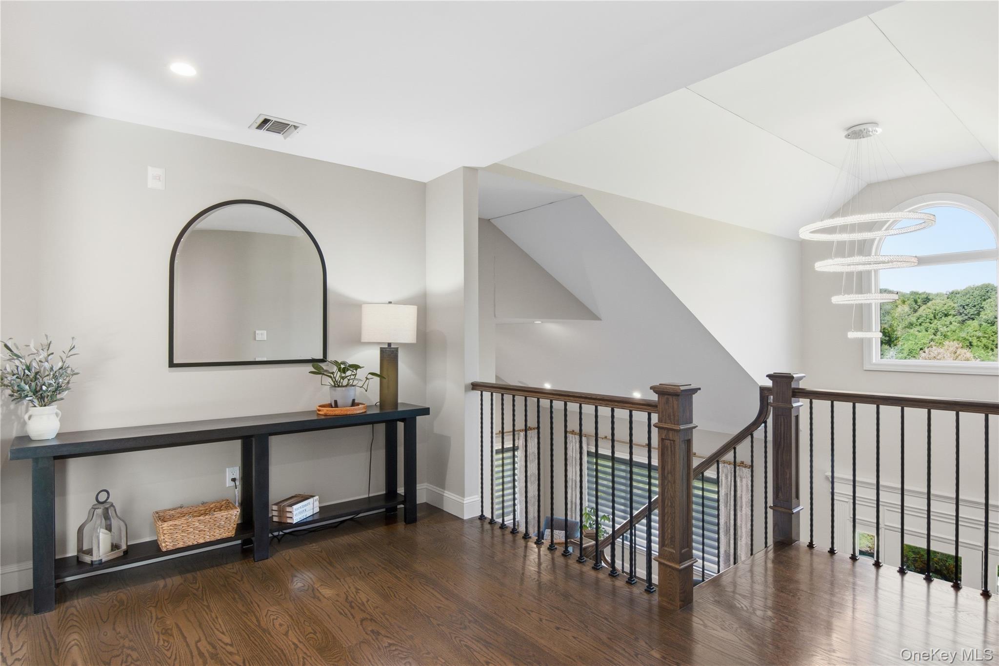 2 Ashley Court Northport Northport, NY 11768