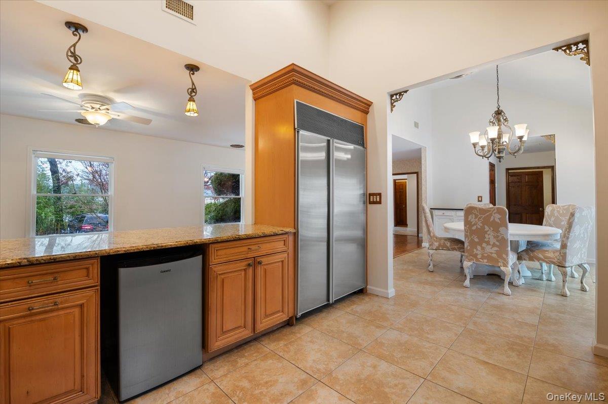 33 Fleets Cove Road Huntington Huntington, NY 11743